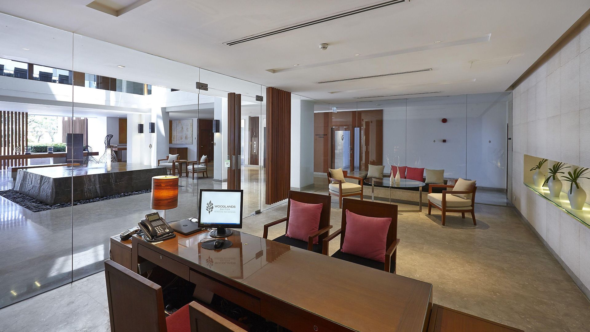 โรงแรม Woodlands 4*