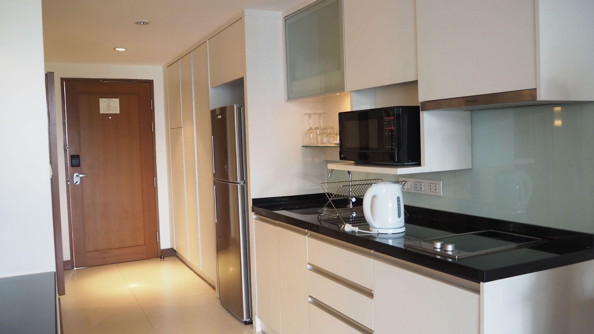 โรงแรม Woodlands 4*