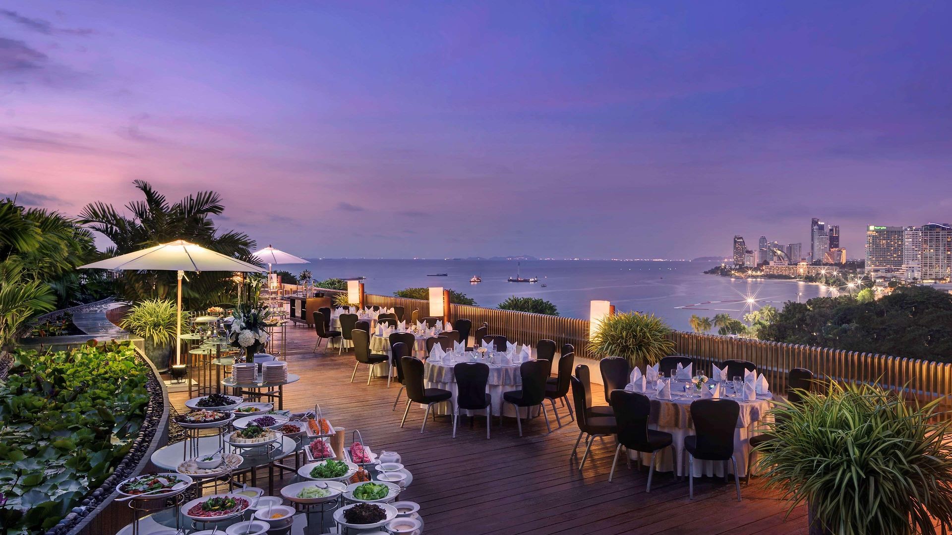 โรงแรมฮิลตัน พัทยา - Sha Extra รีสอร์ท