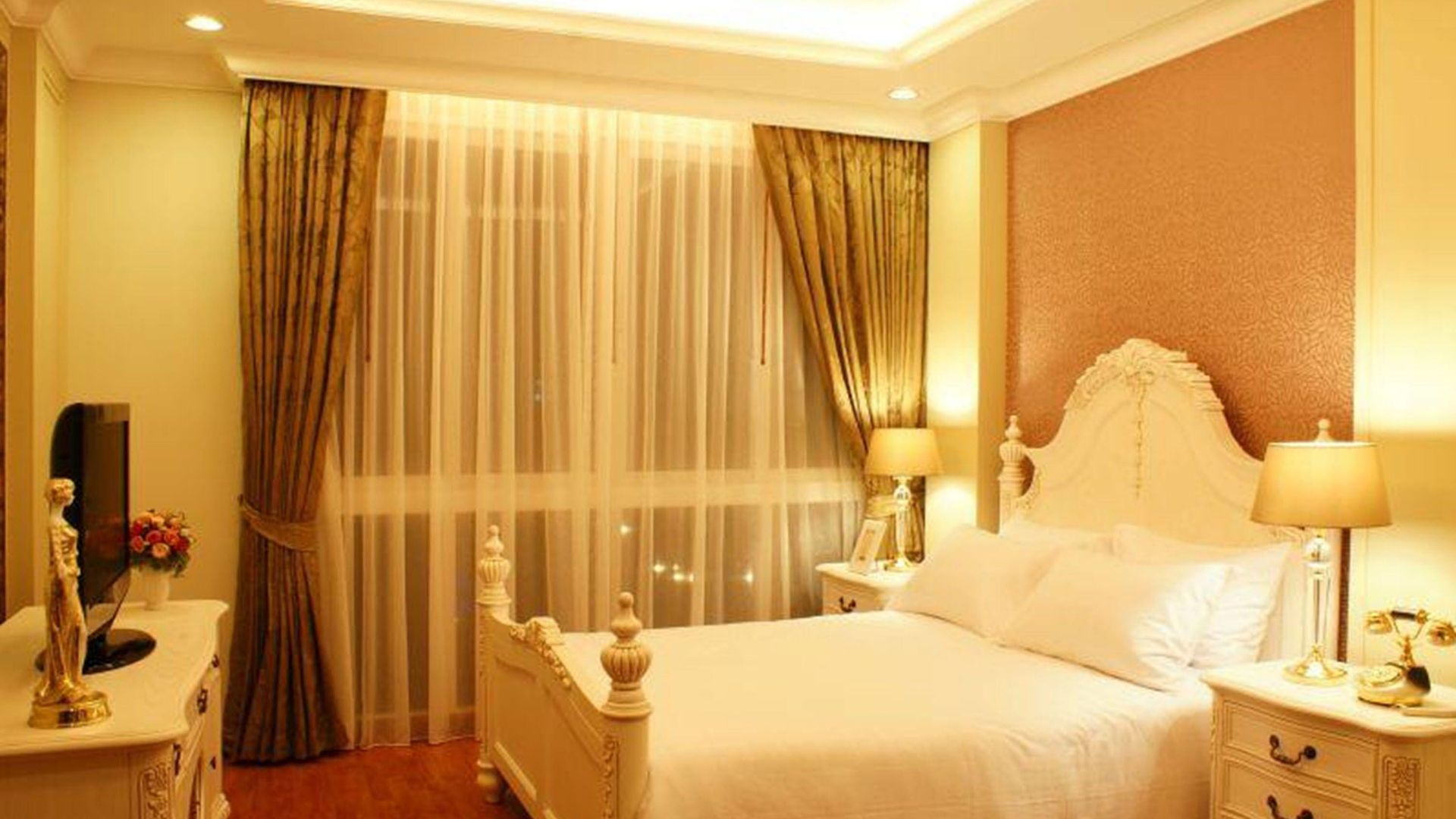 โรงแรม แอลเค เลเจนท์ 4*