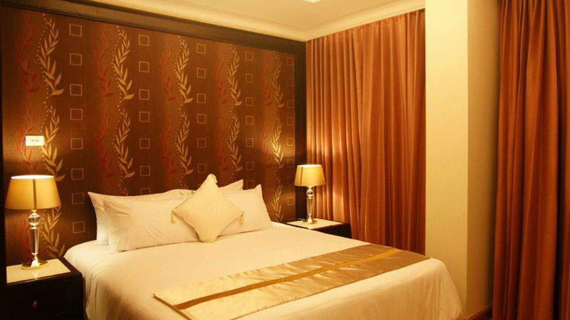 แอลเค เลเจนท์ 4*