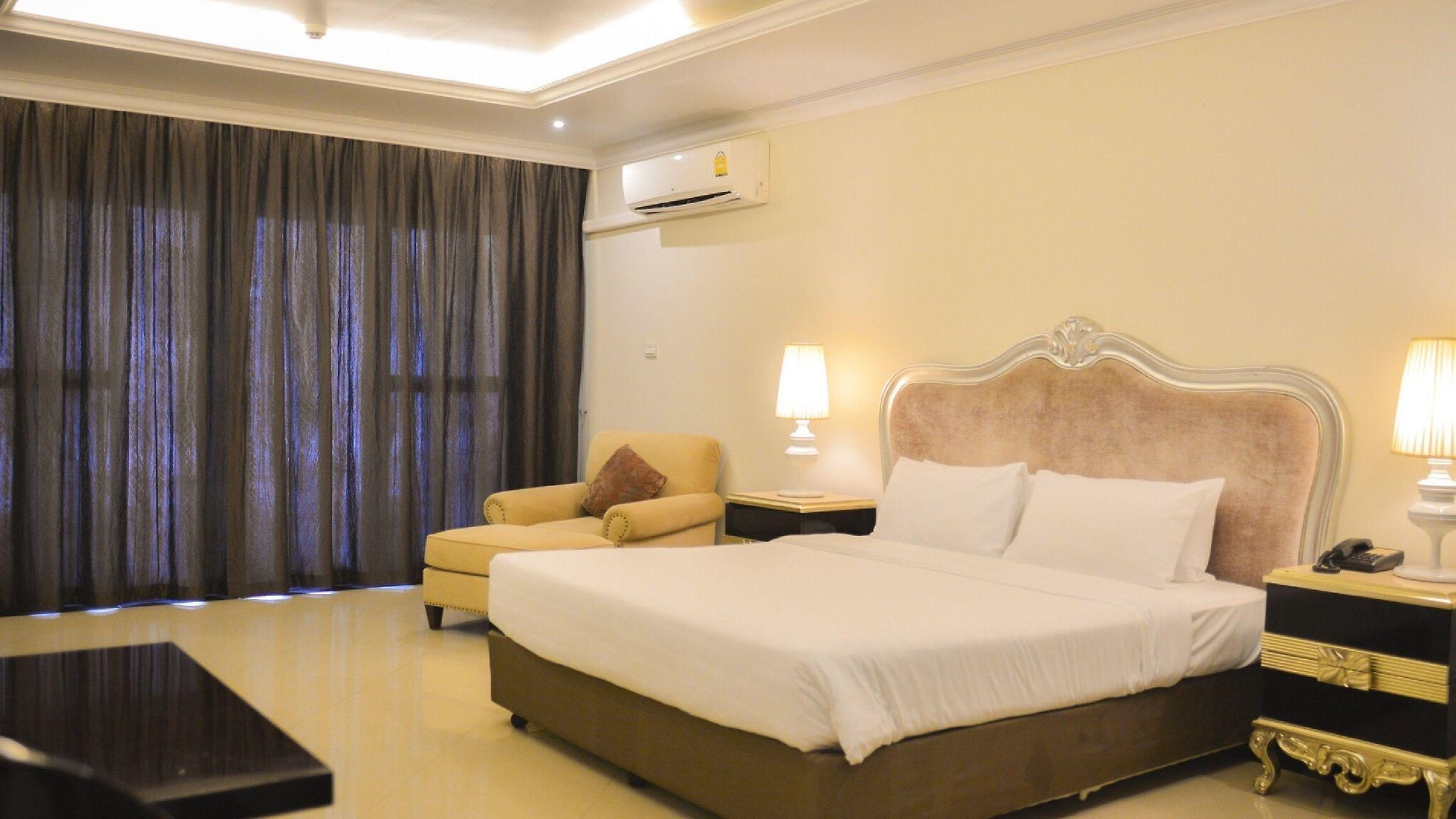 แอลเค เลเจนท์ 4*