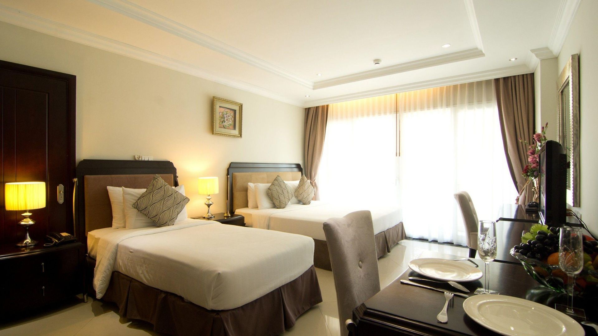 โรงแรม แอลเค เลเจนท์ Pattaya