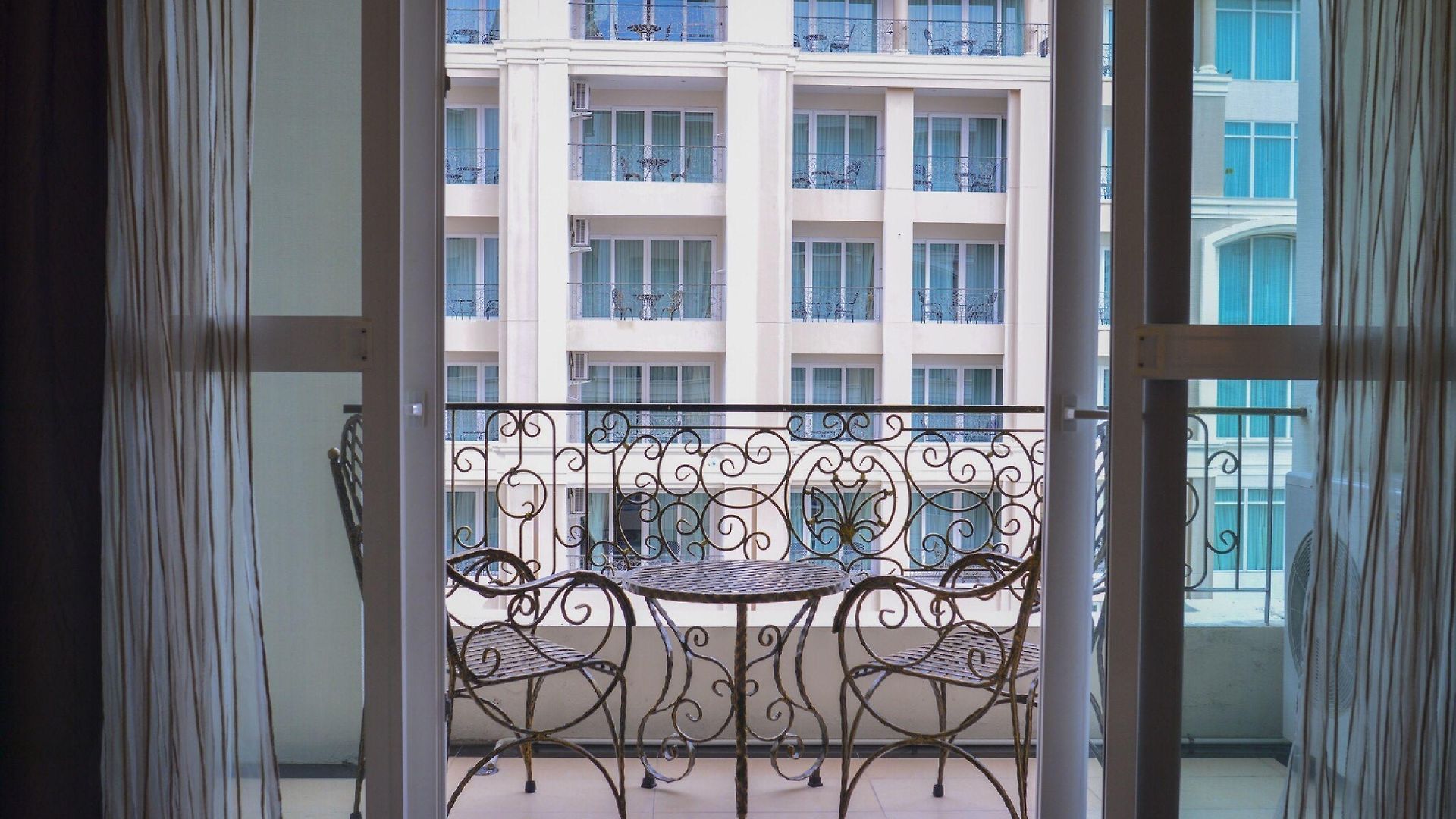 แอลเค เลเจนท์ 4* Pattaya
