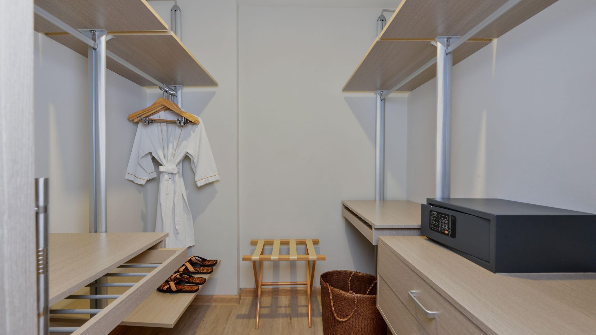 โรงแรม Altera And By At Mind