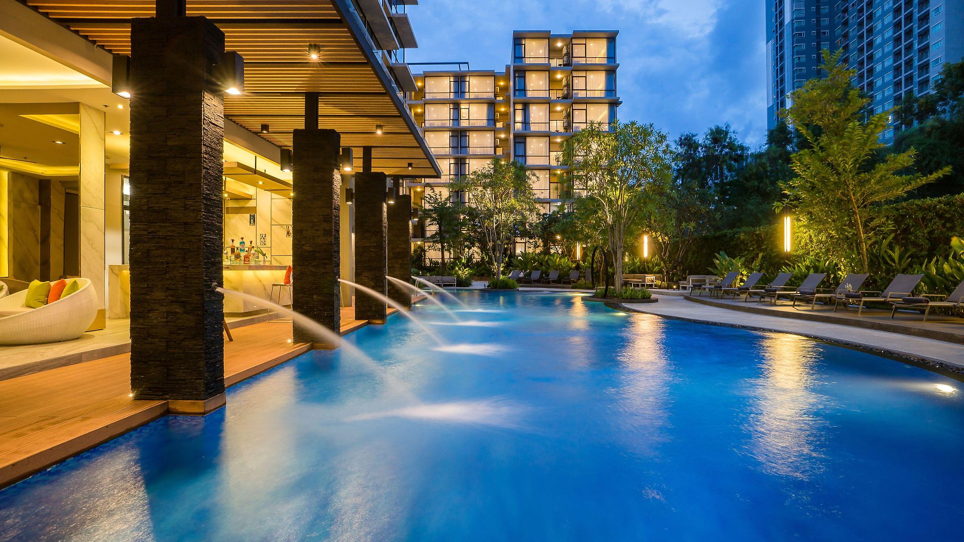 โรงแรม Altera And By At Mind