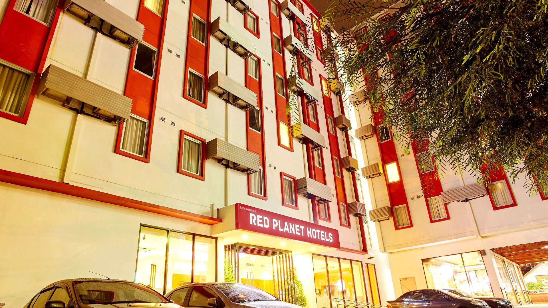โรงแรมเรด แพลนเนต พัทยา Pattaya
