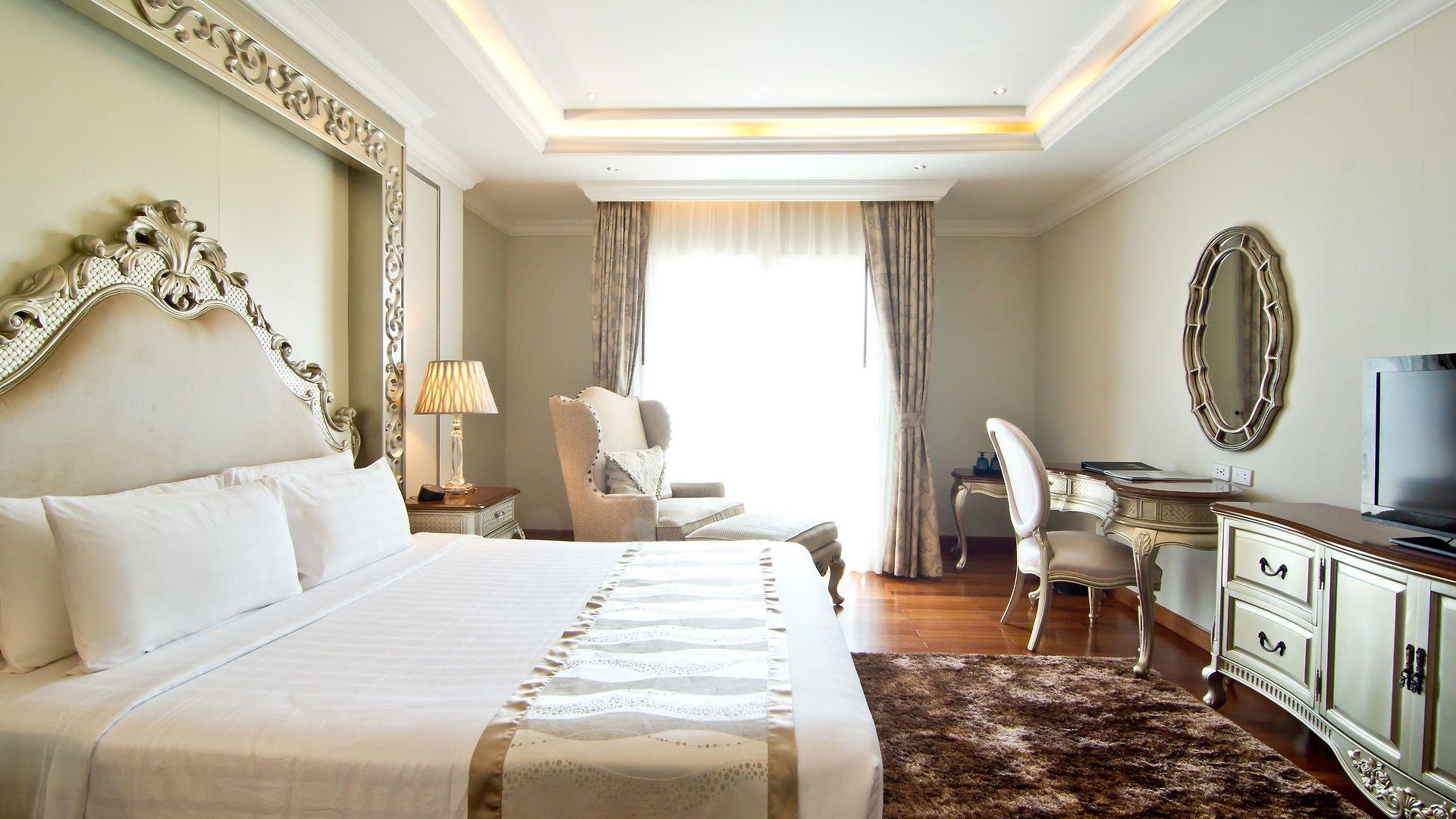 โรงแรม แอล เค ดิเอมเพรส 4*
