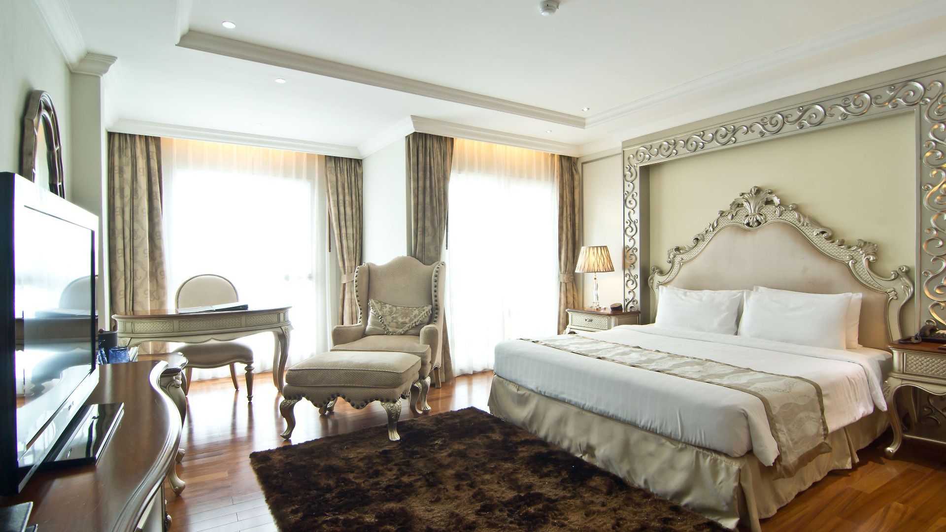 โรงแรม แอล เค ดิเอมเพรส