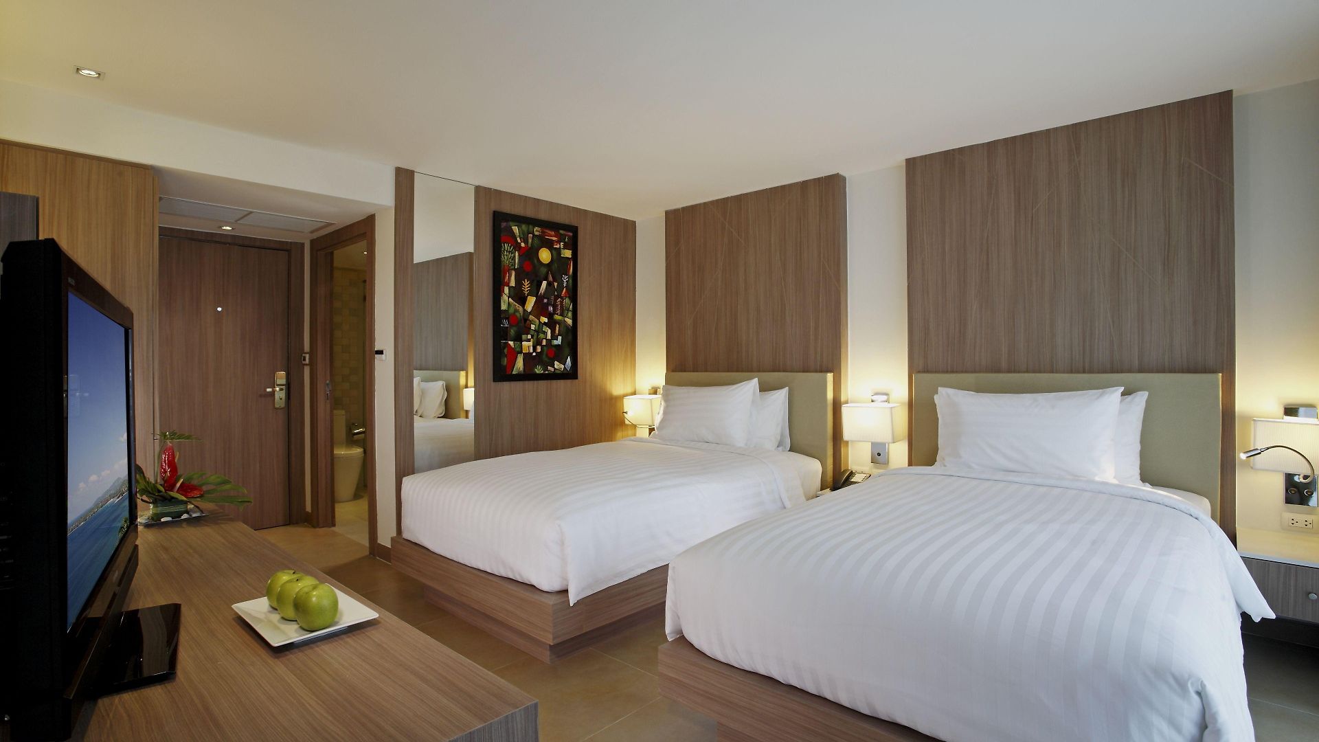 เซ็นทารา พัทยา โรงแรม 4*