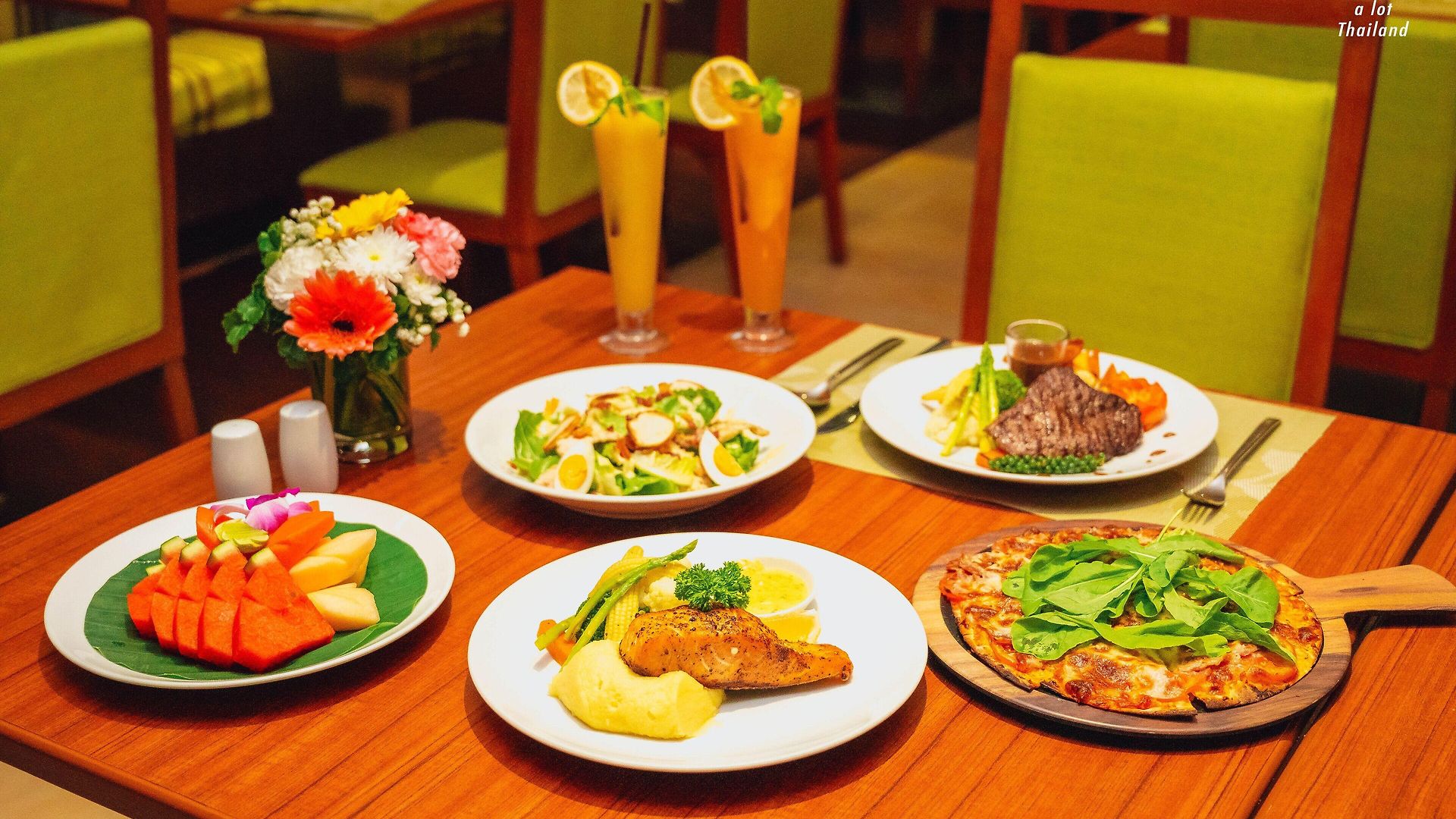 เซ็นทารา พัทยา โรงแรม 4*