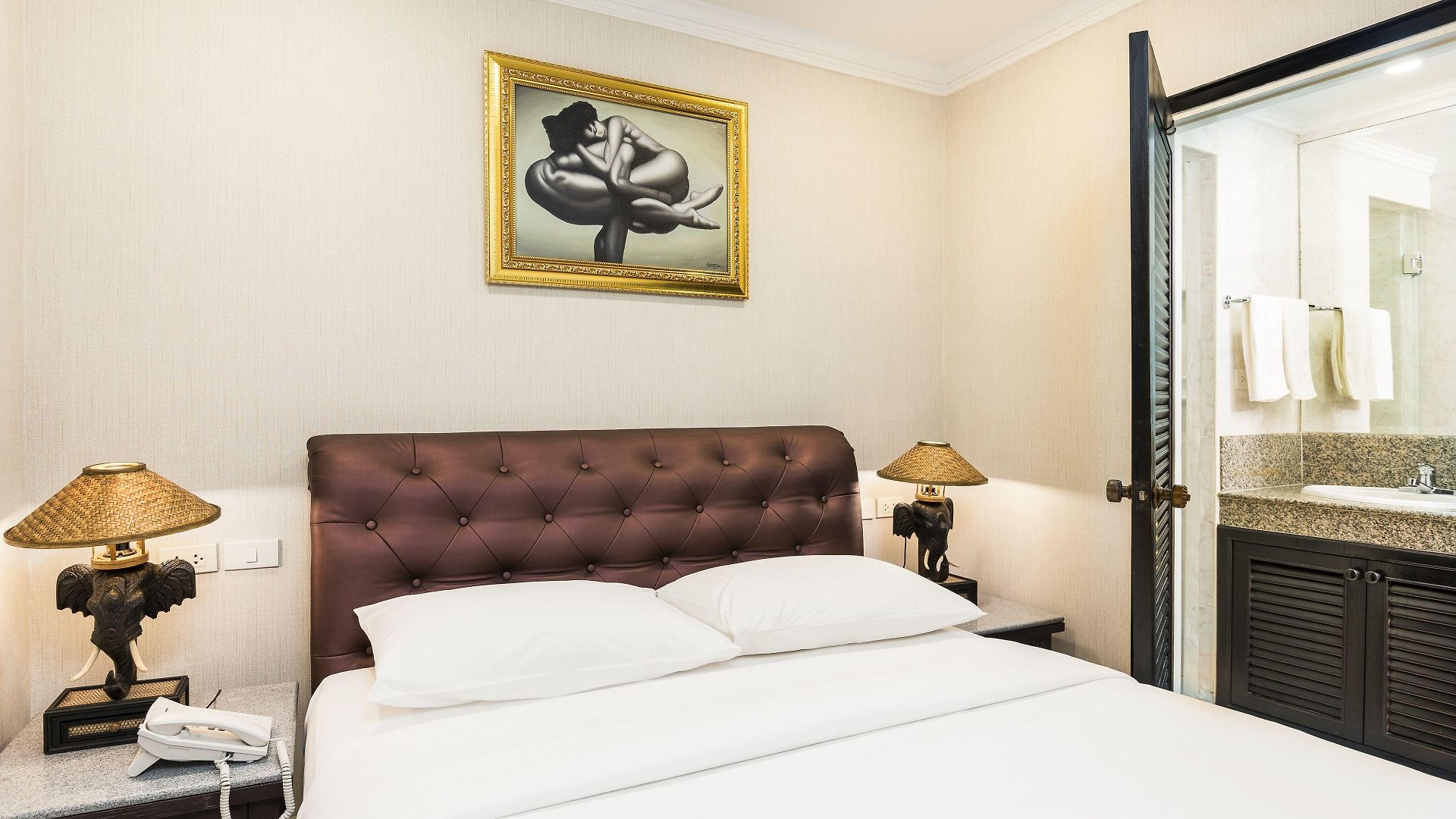 Hotel The Ambiance 3*