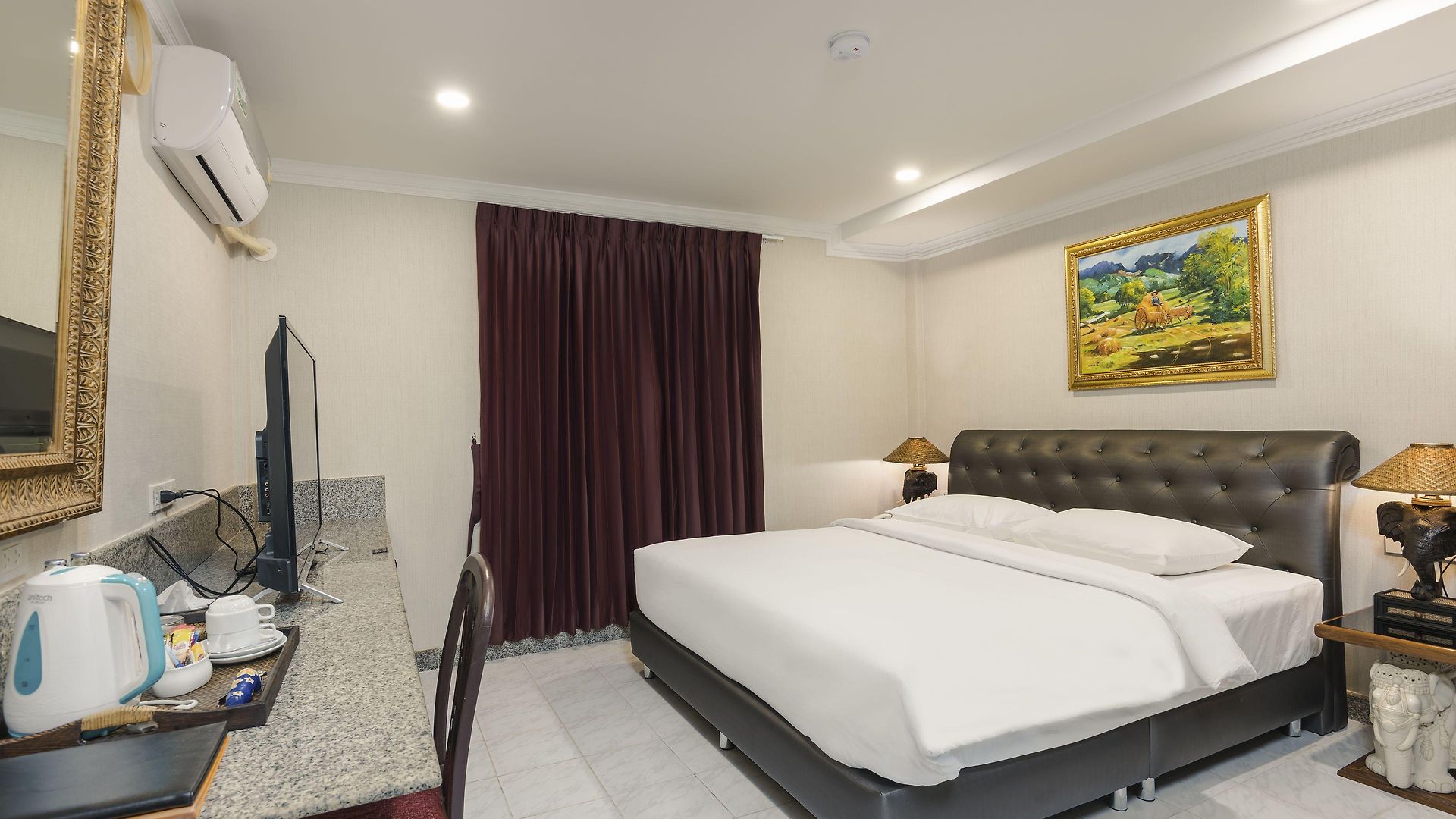 The Ambiance Hotel 3*