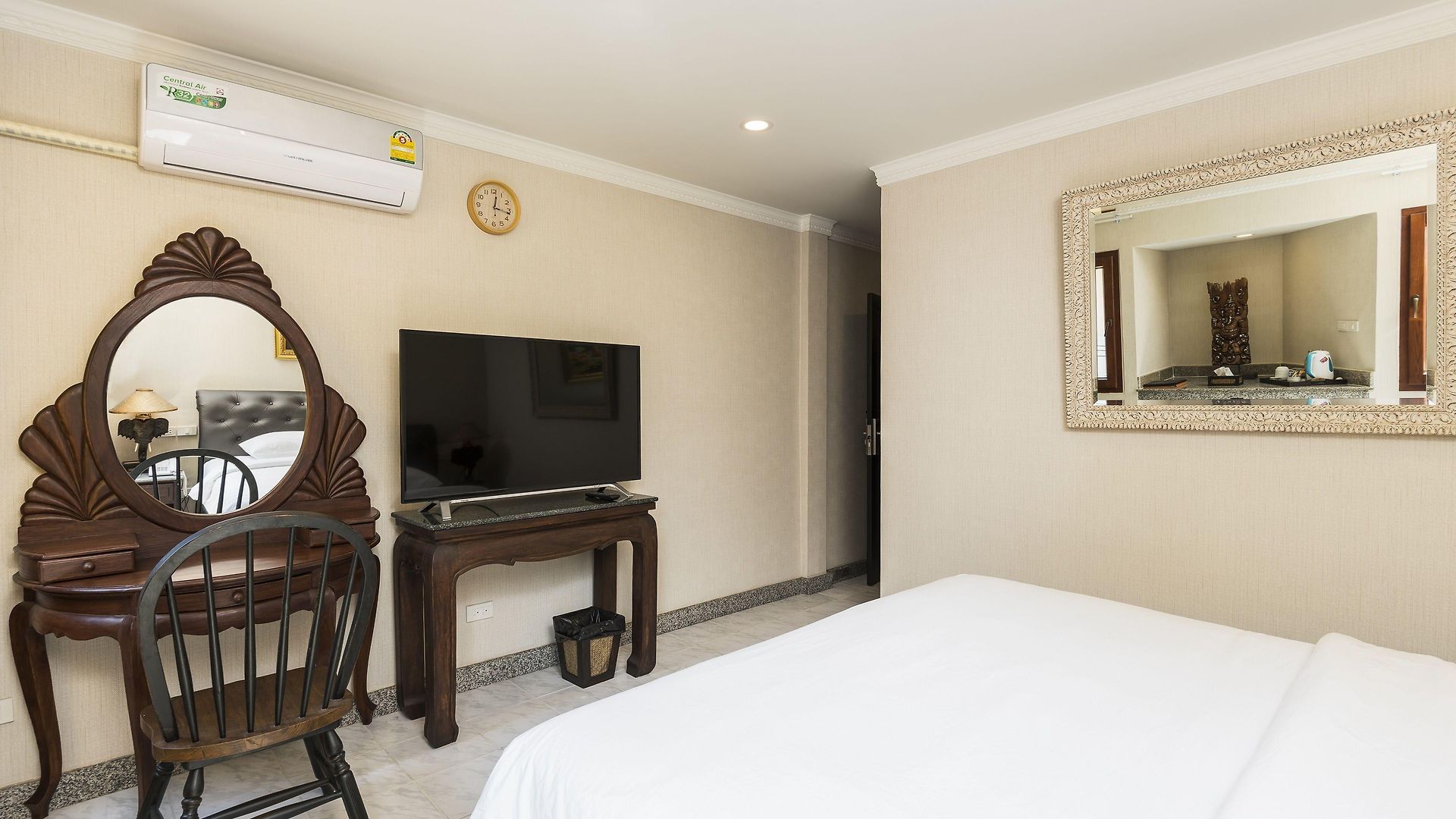 The Ambiance Hotel 3*