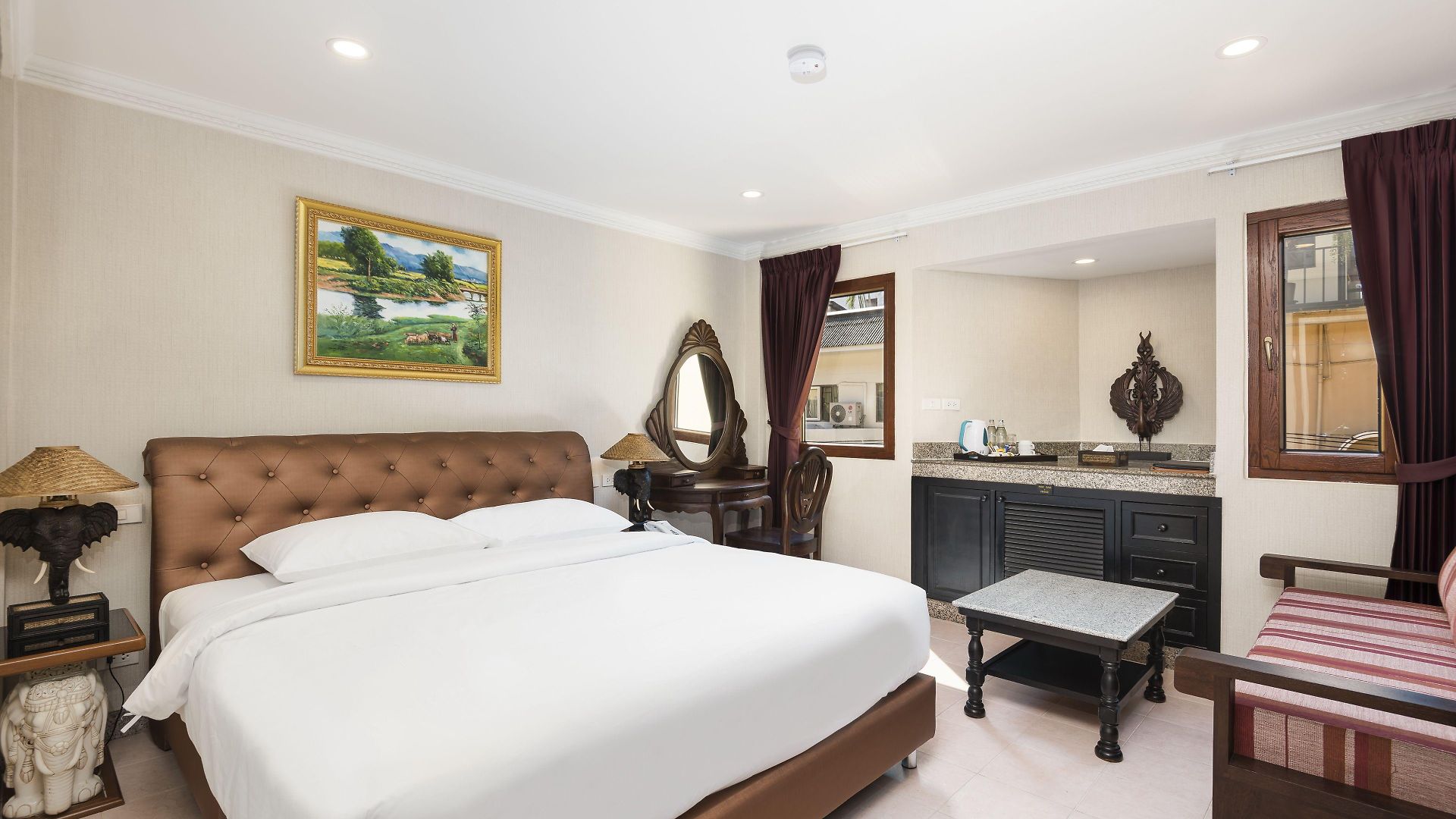 Hotel The Ambiance