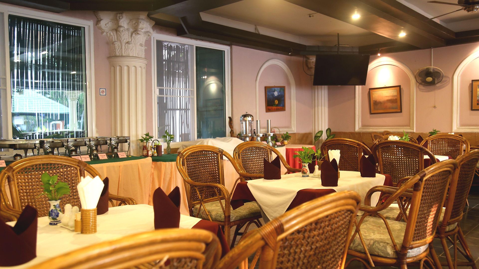 Romeo Palace