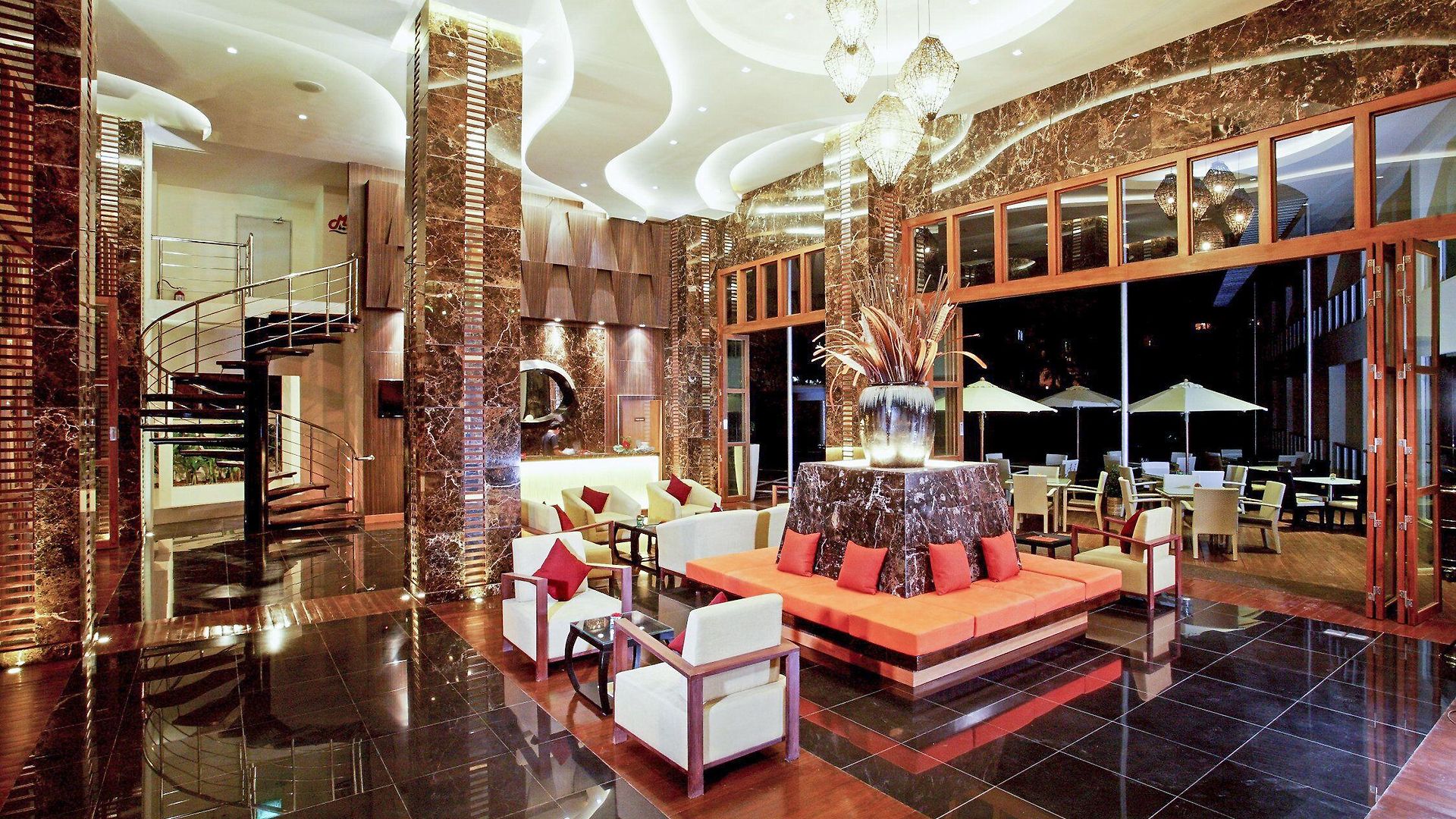 Centara Nova โรงแรม Pattaya