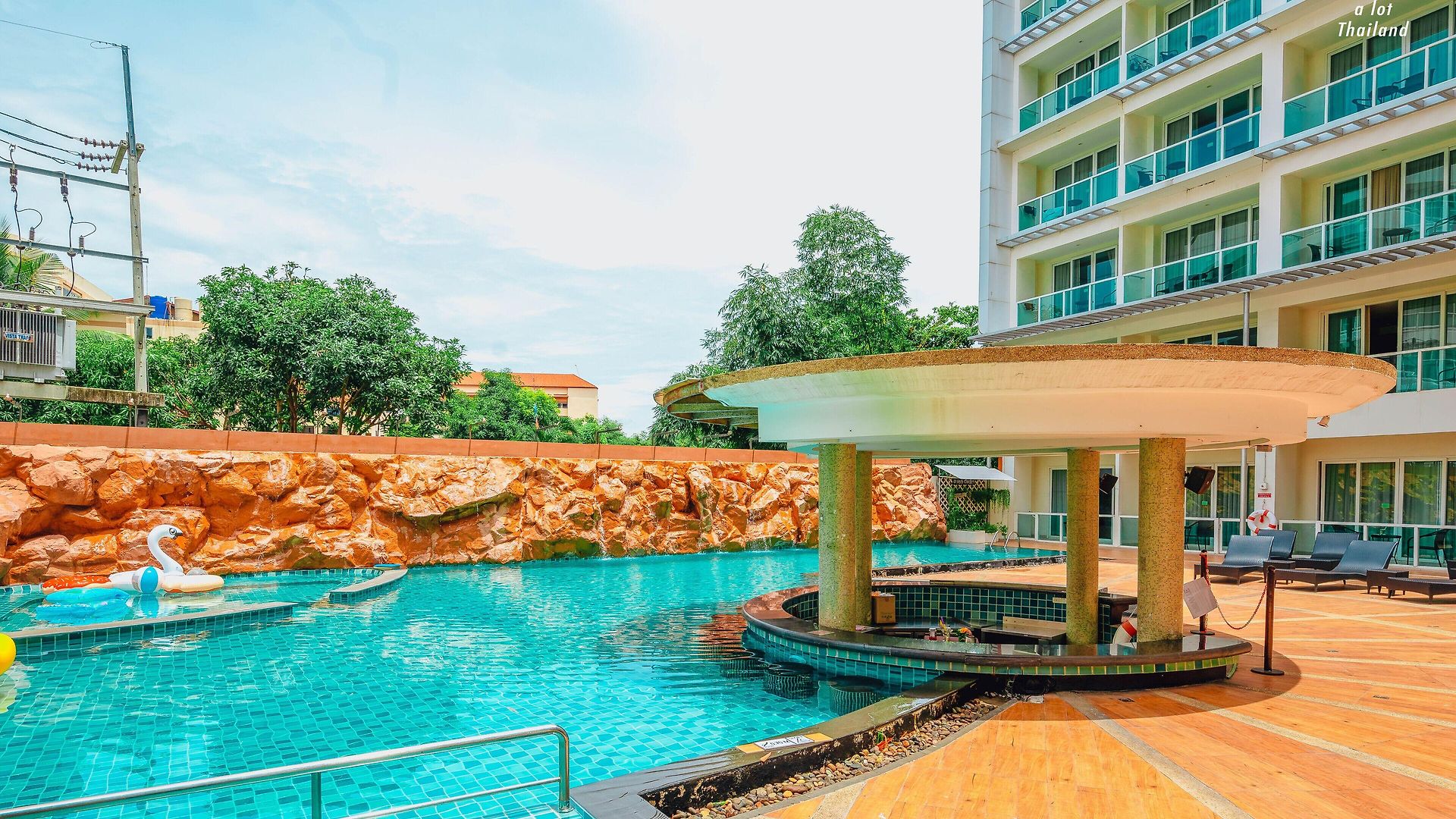Centara Nova โรงแรม