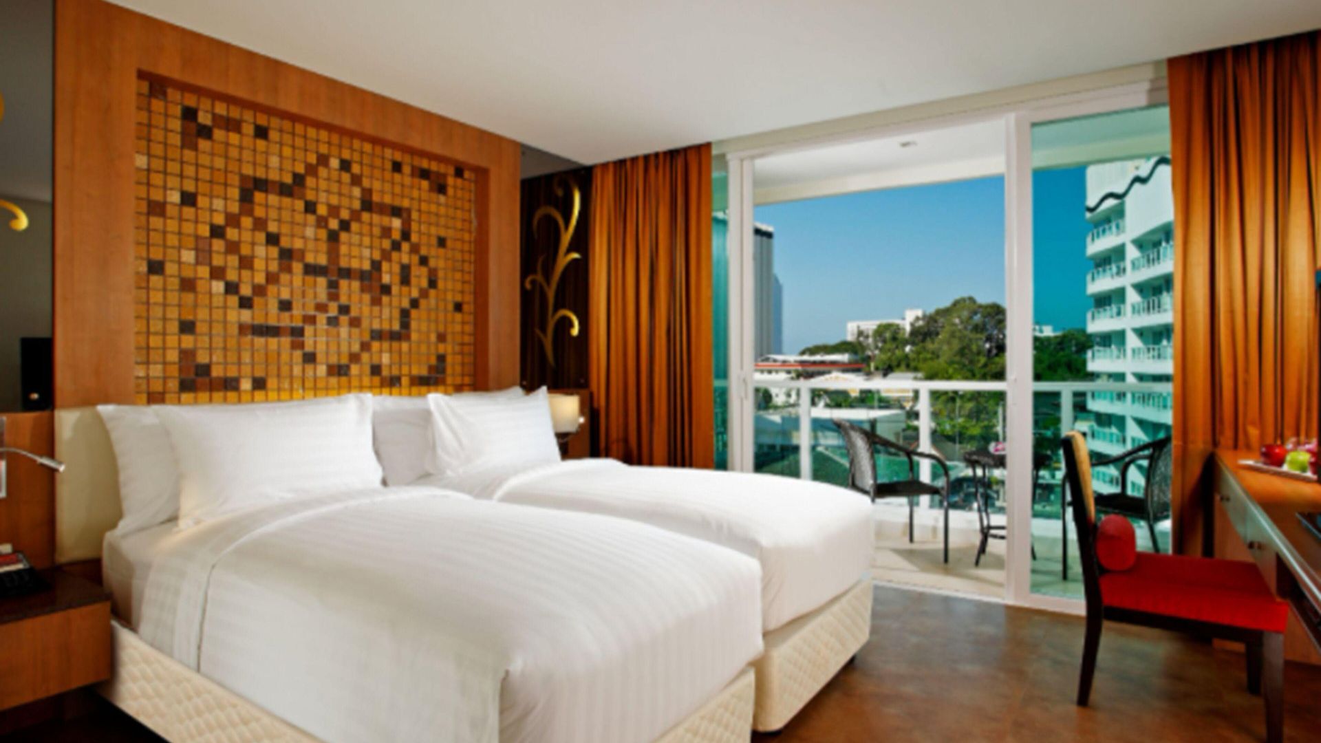 Centara Nova 4* Pattaya