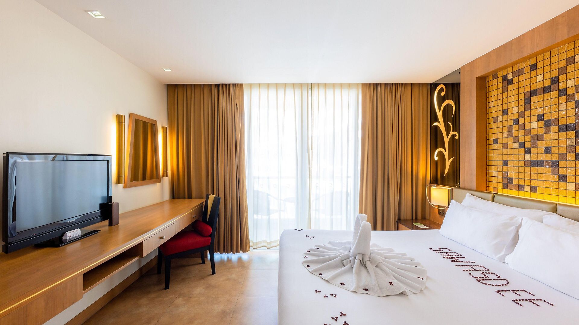 Centara Nova โรงแรม Pattaya