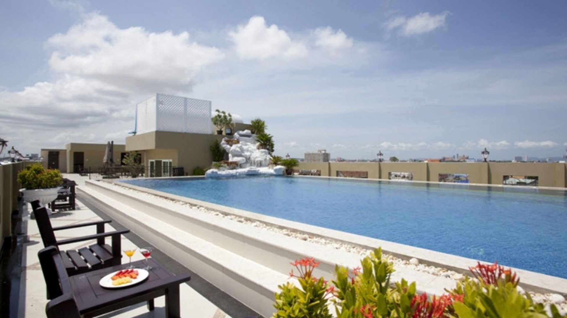 แอลเค รอยอล วิง โรงแรม Pattaya