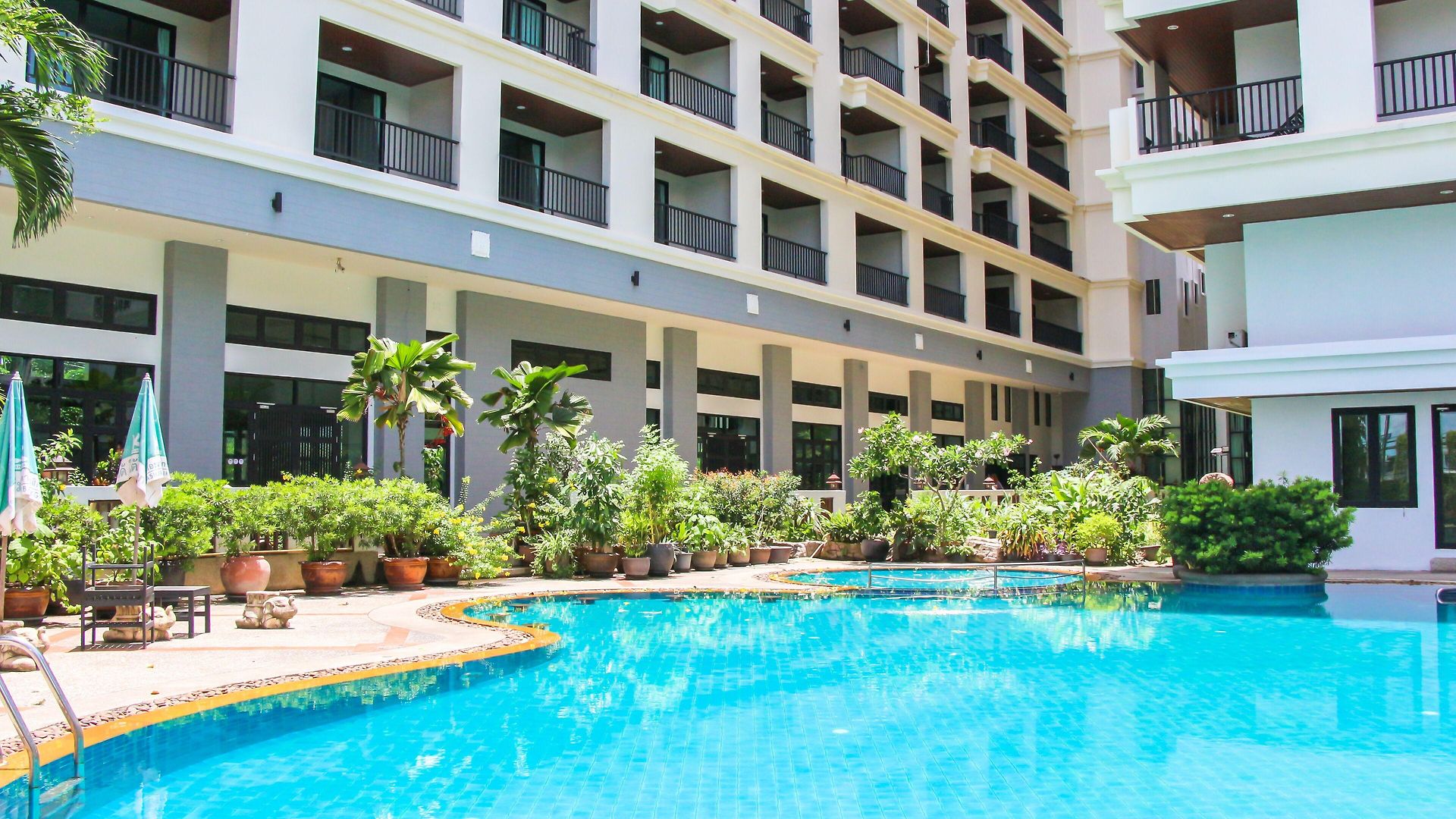 Hotel Mike Garden - Sha Extar Pattaya