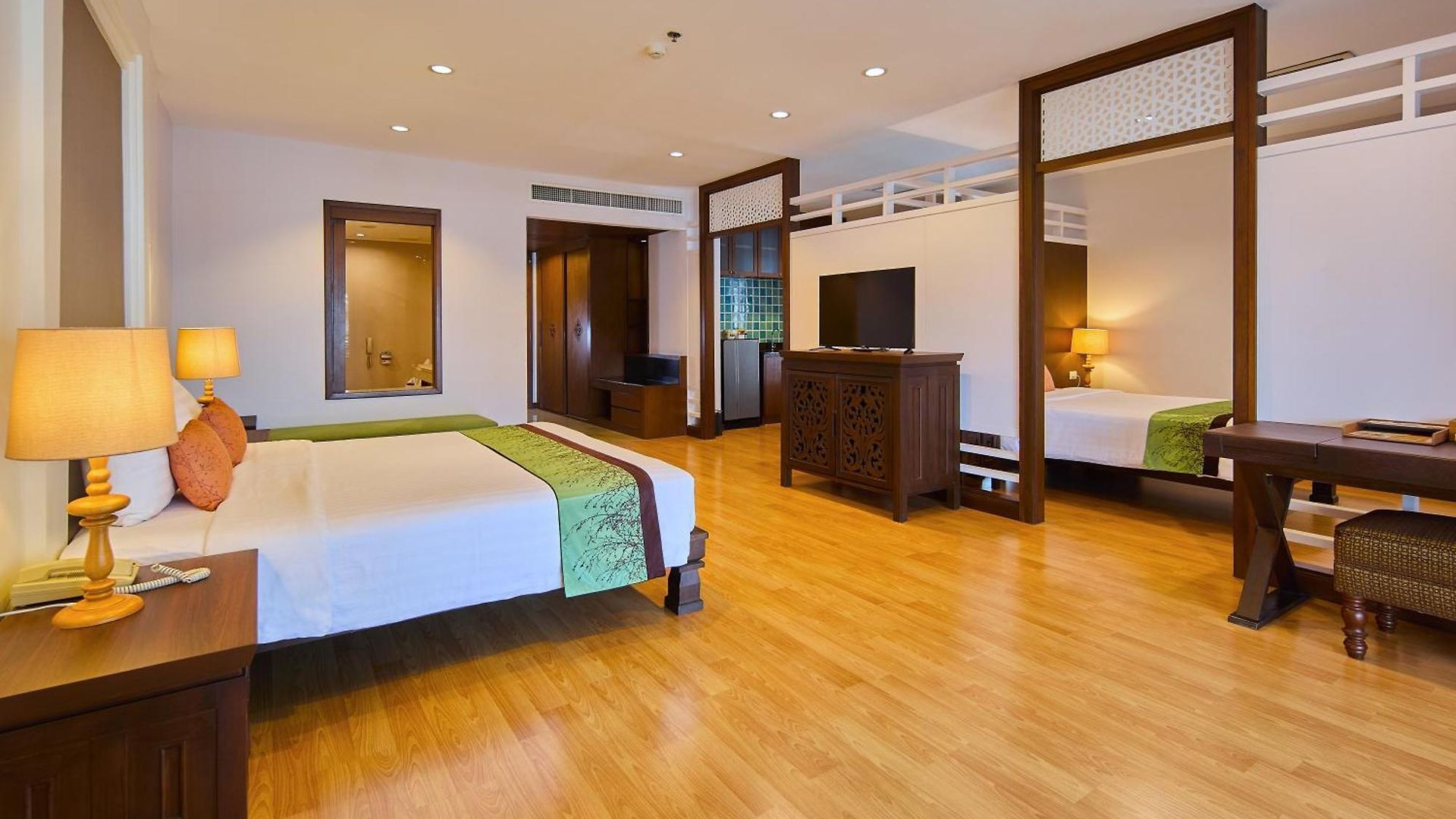 The Heritage Beachfront 4* Pattaya