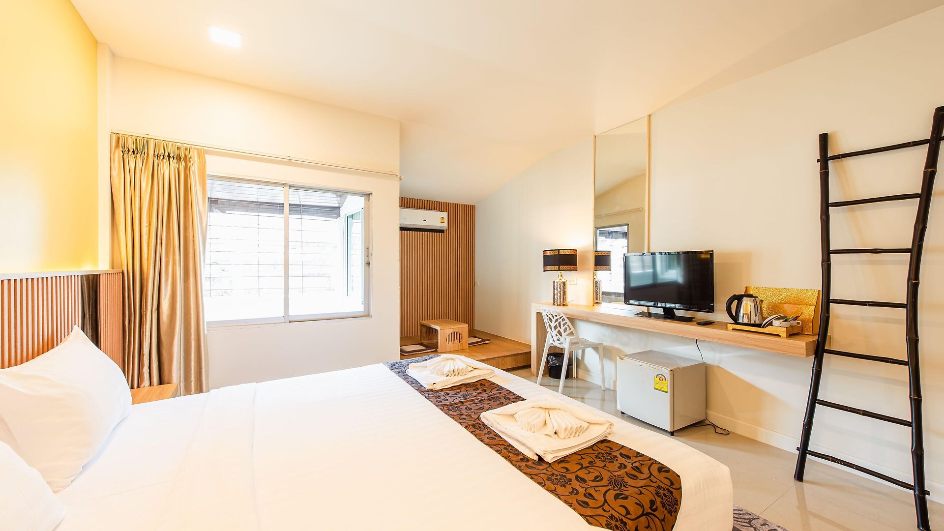 โรงแรม เดอะ โกลเด้น วิล บูติคแอนด์สปา 3*