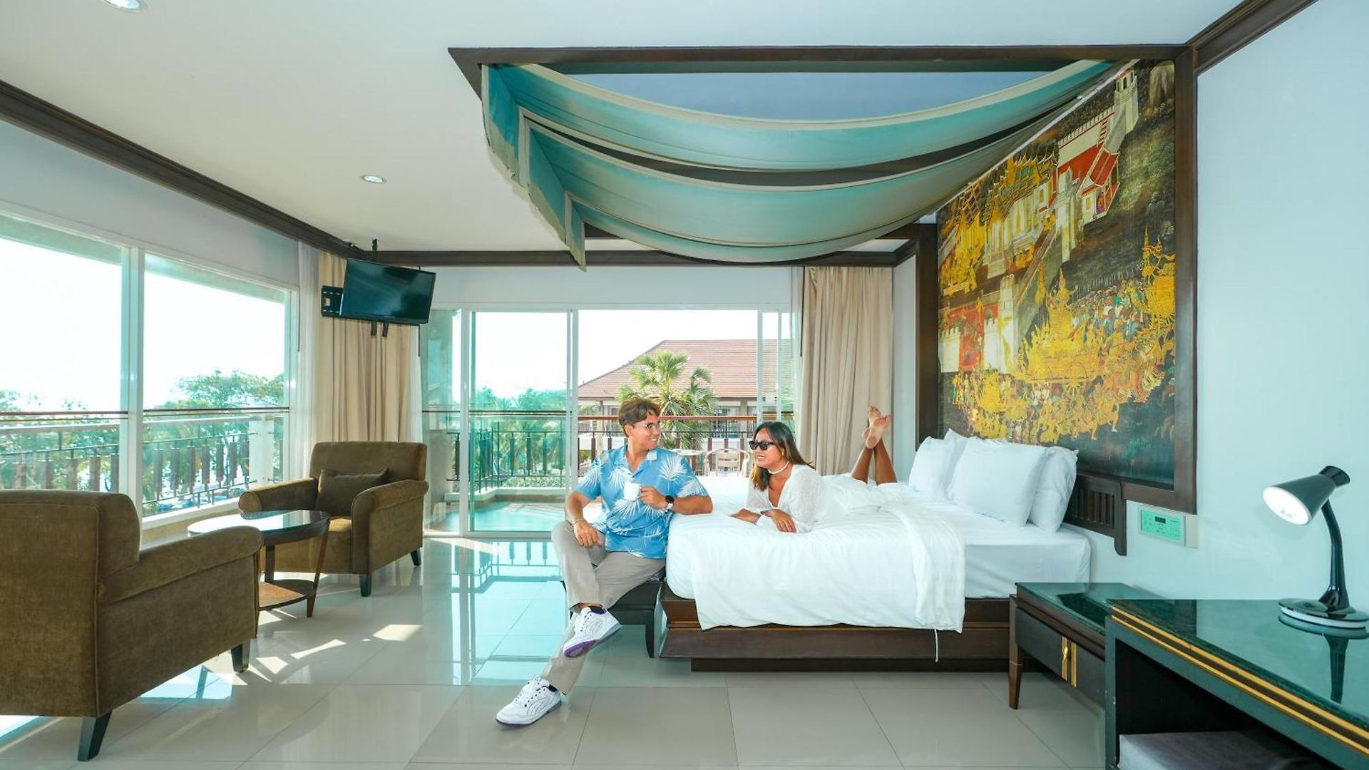 โรงแรม Welcome World Beachfront