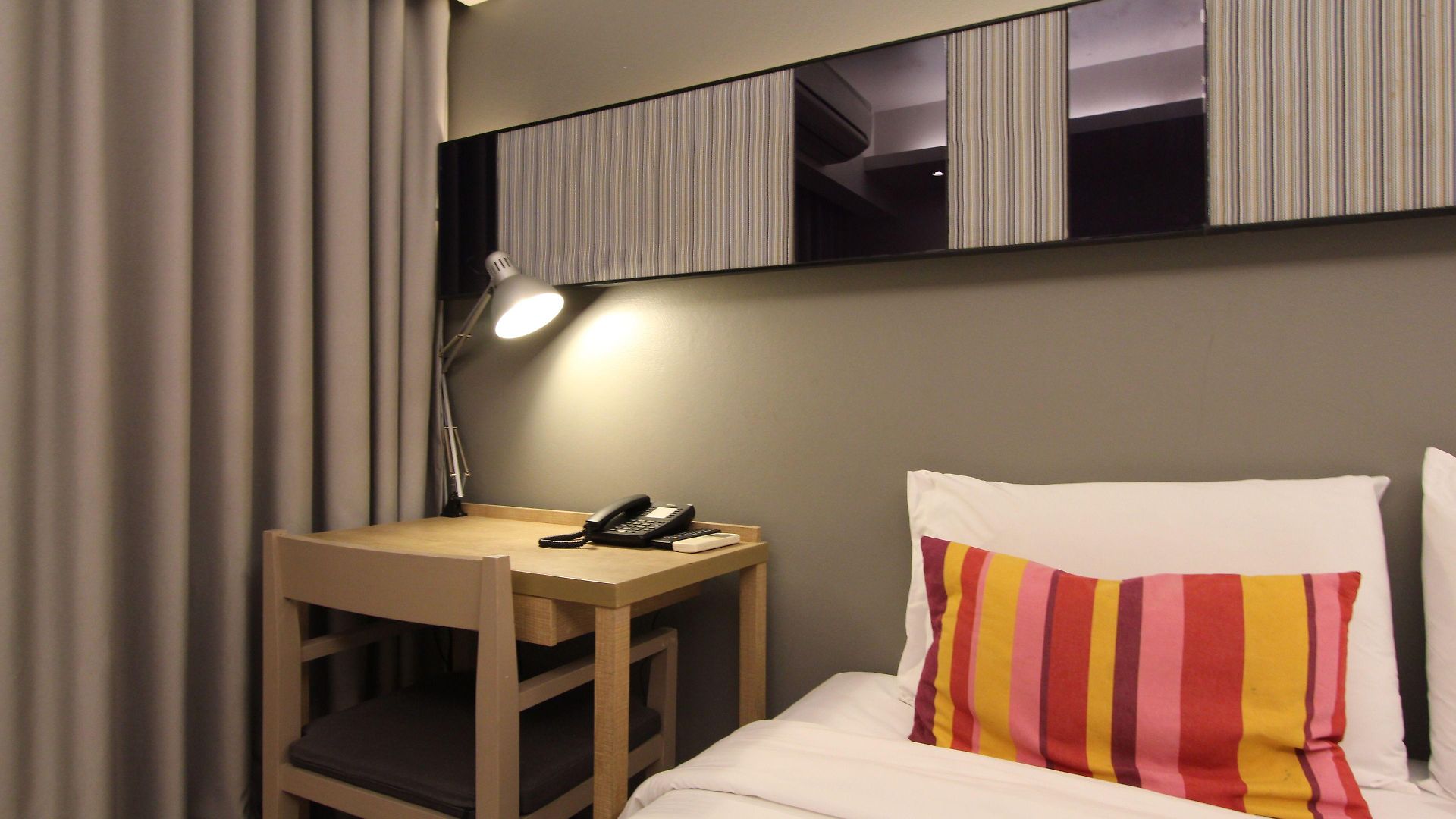 โรงแรม The Sun Xclusive 3*