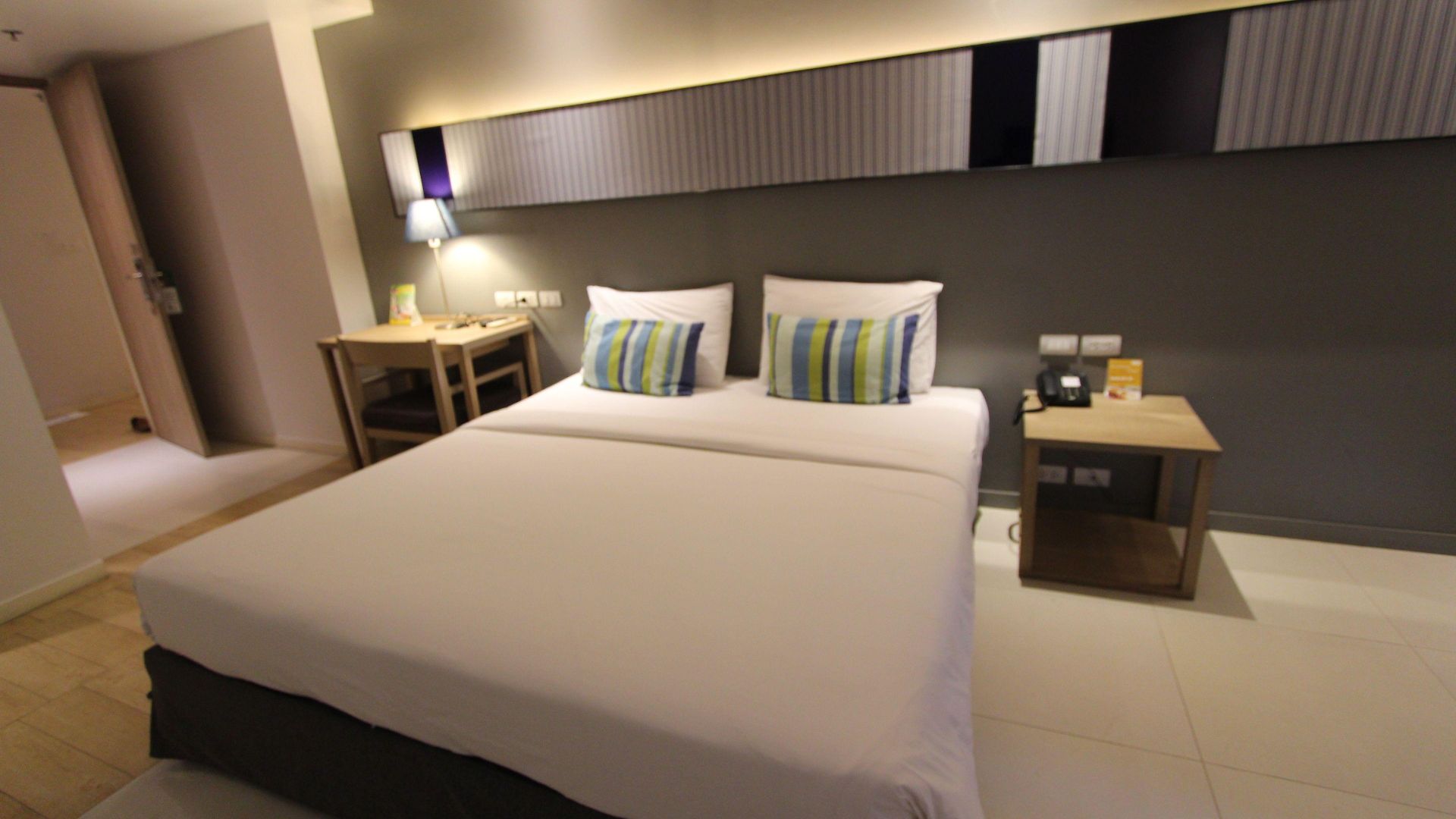 The Sun Xclusive โรงแรม