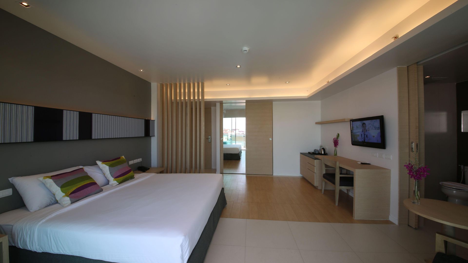 The Sun Xclusive โรงแรม