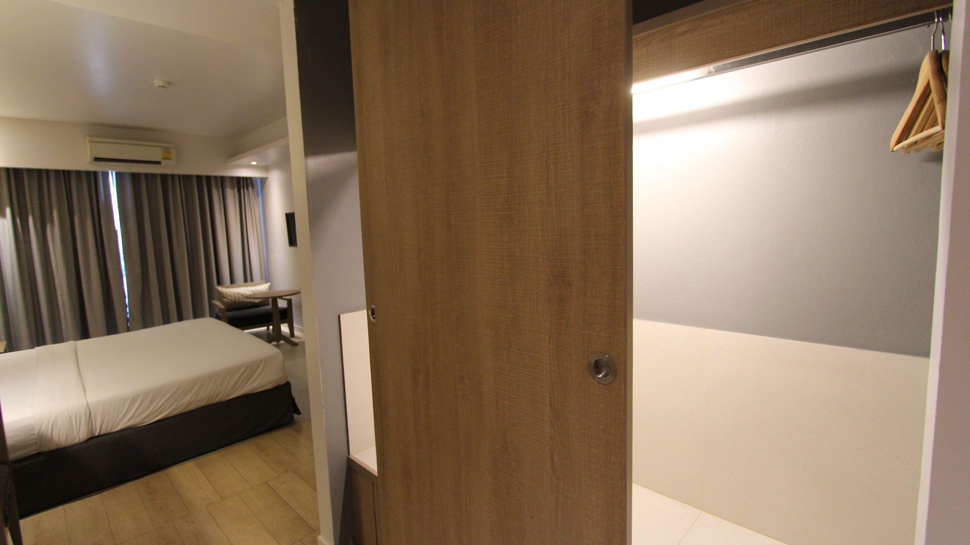 โรงแรม The Sun Xclusive 3*