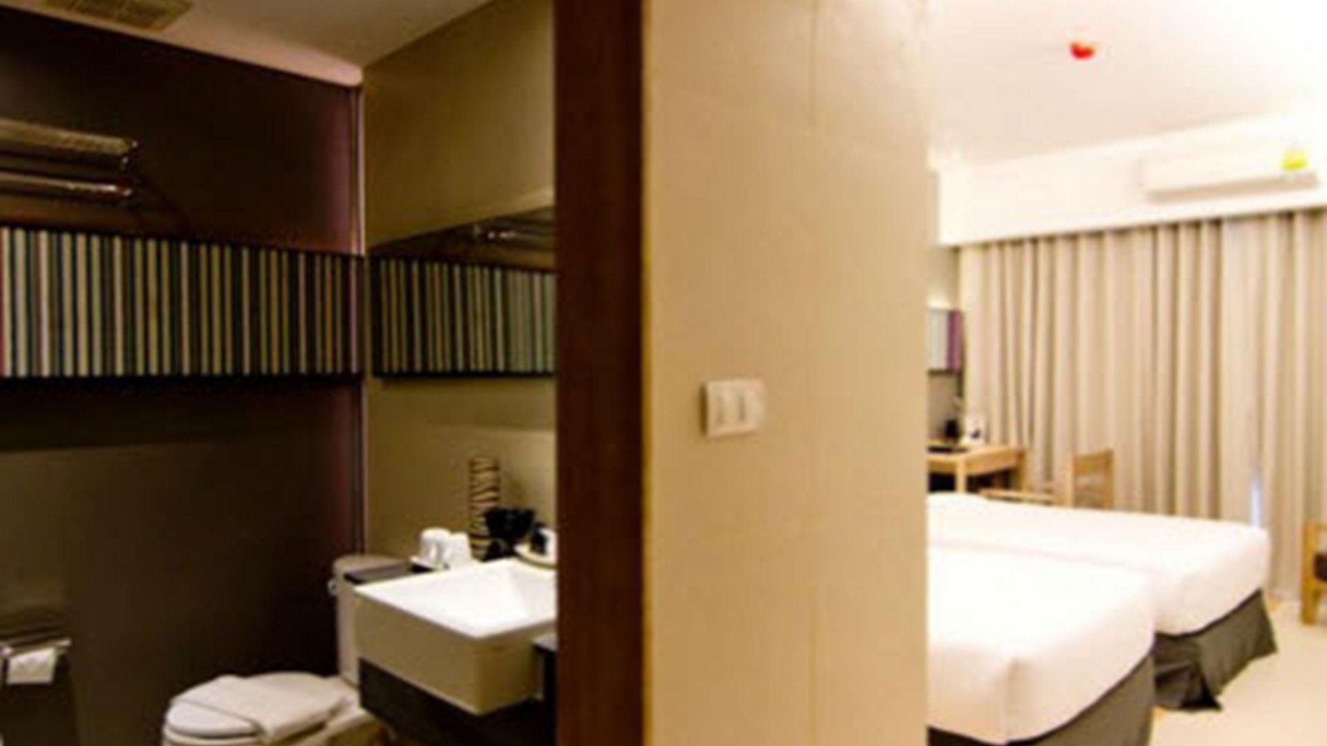 โรงแรม The Sun Xclusive 3*