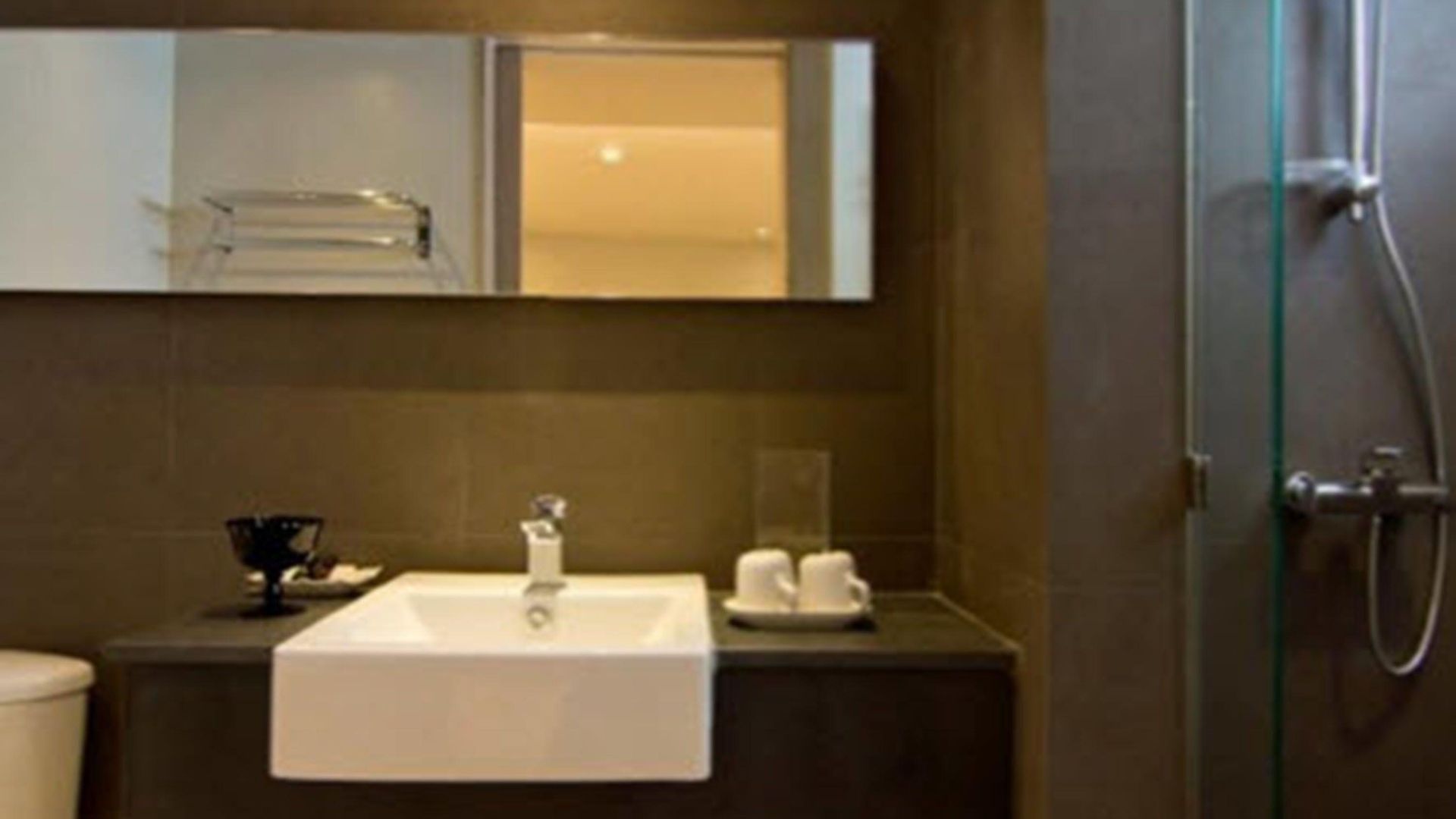 The Sun Xclusive โรงแรม 3*