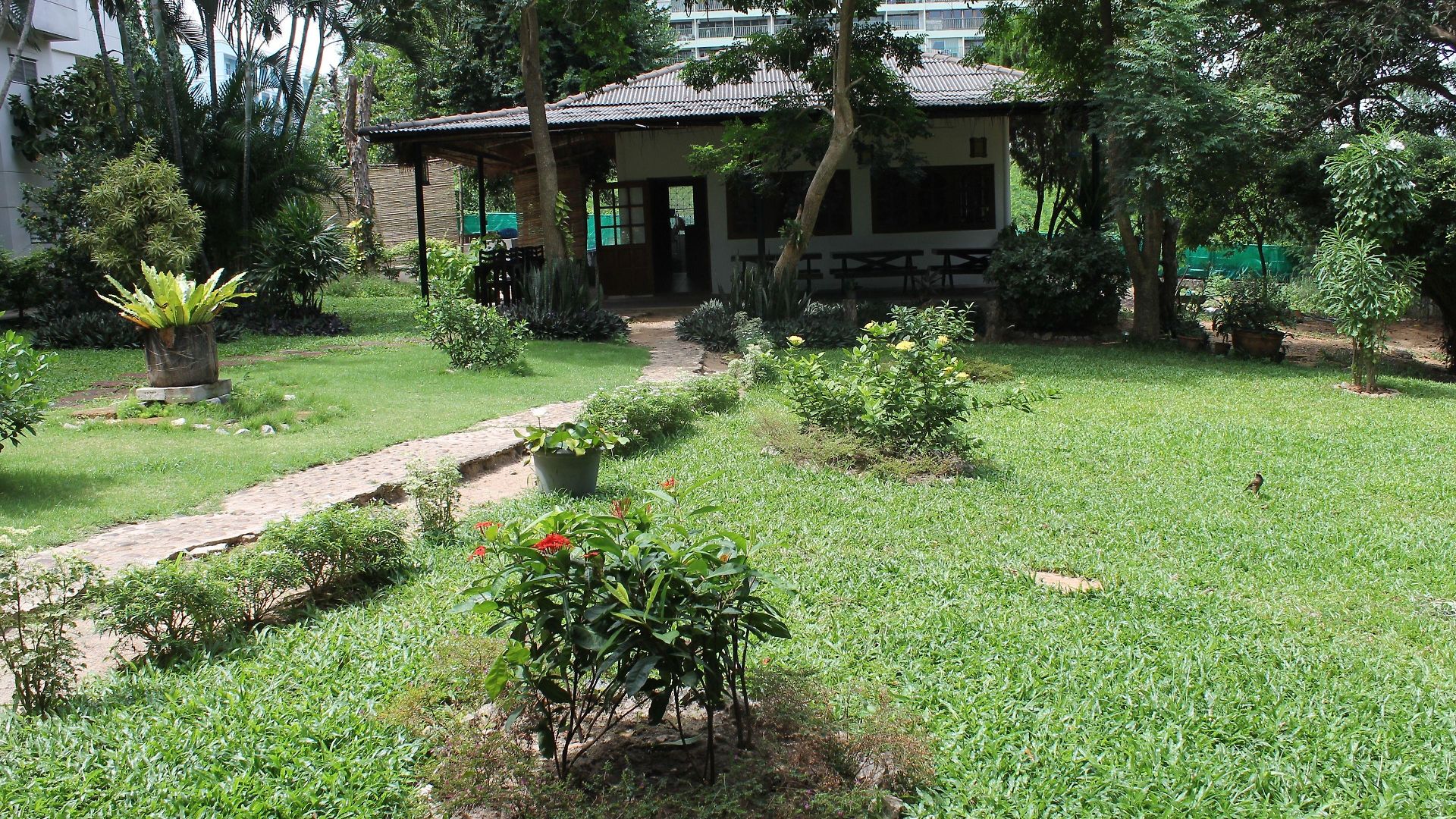 โรงแรม Hillside 3*