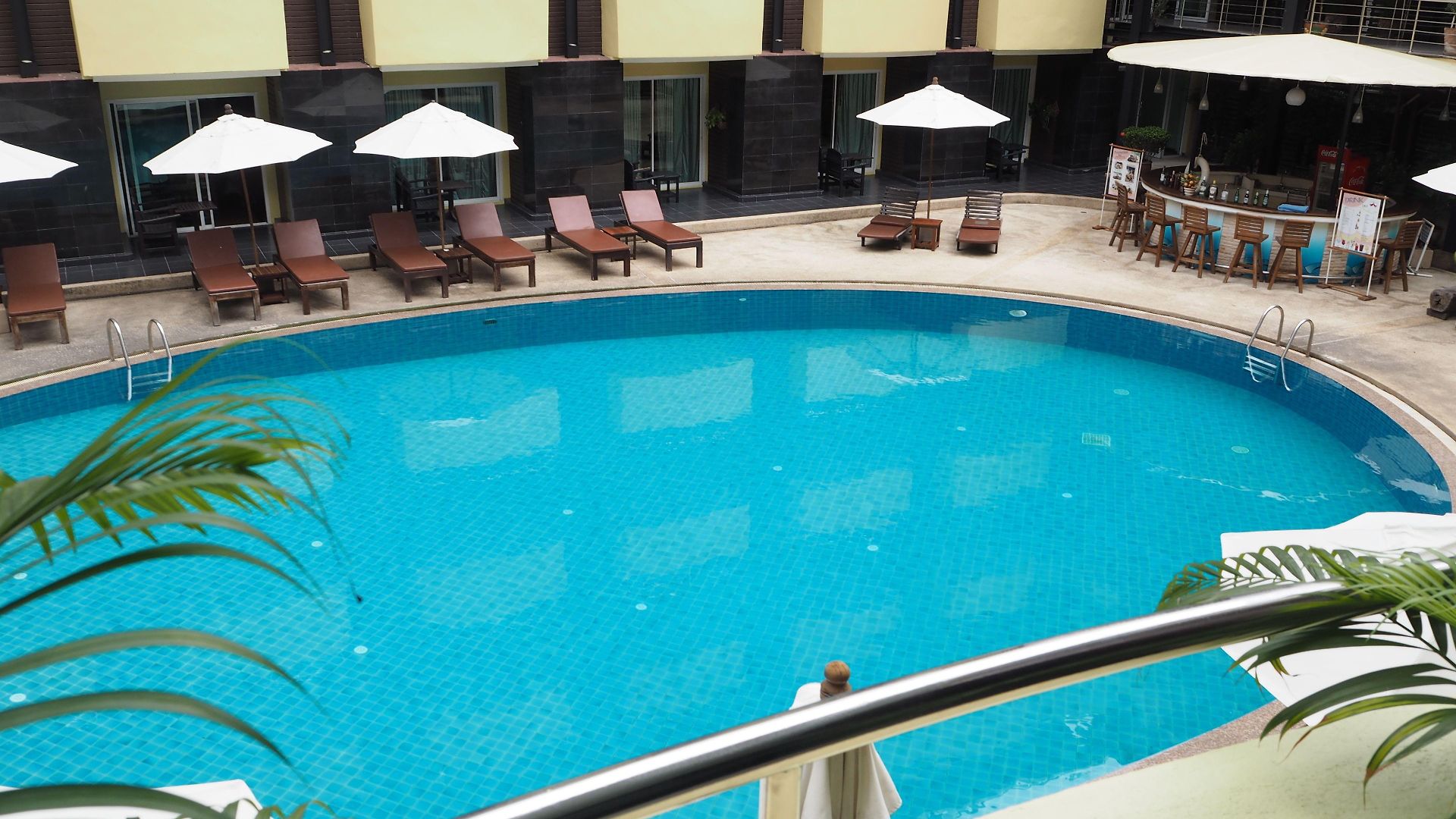 โรงแรม บารอน บีช 4*