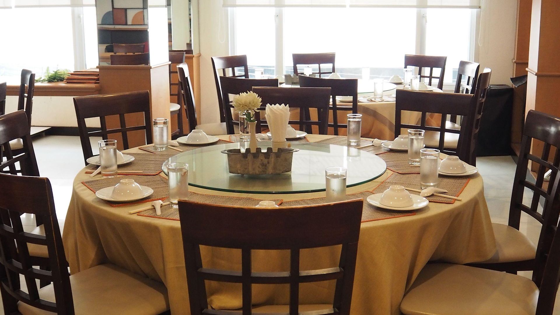 โรงแรม บารอน บีช 4*