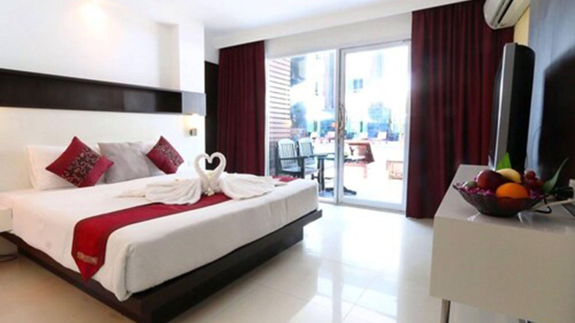 บารอน บีช โรงแรม 4*