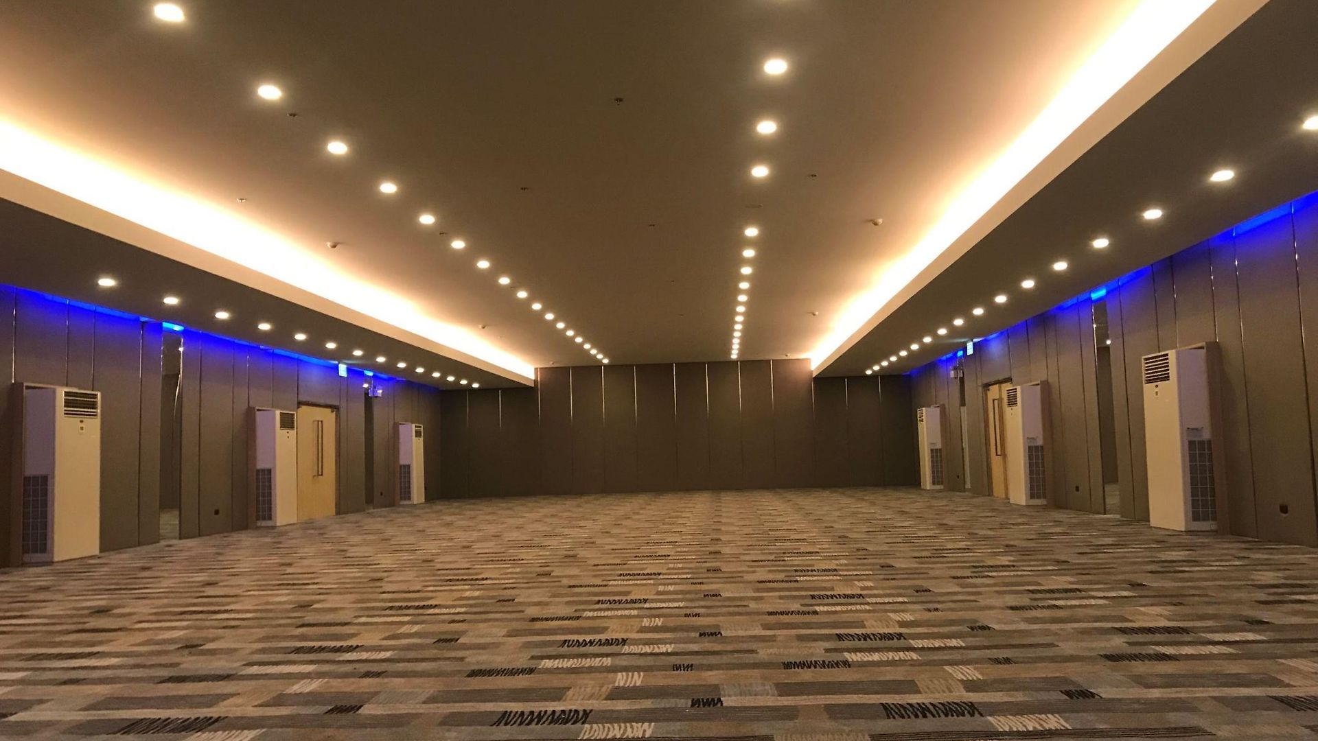 โรงแรม บารอน บีช