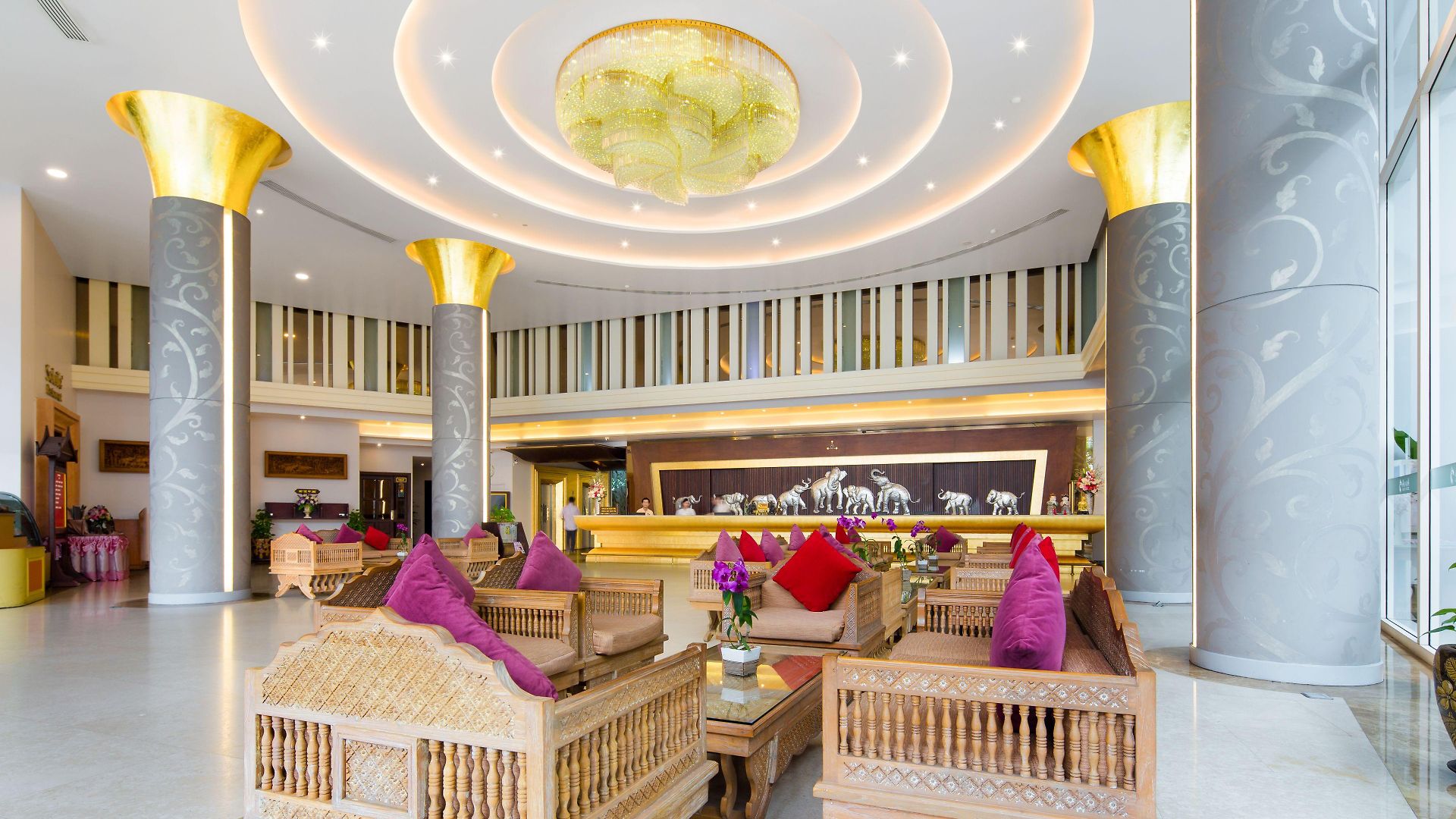 โรงแรม ไอยรา แกรนด์ โฮเต็ล Pattaya