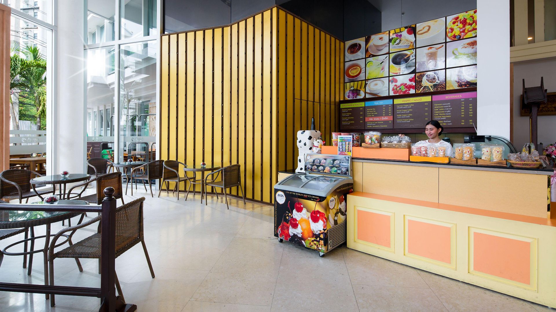 โรงแรม ไอยรา แกรนด์ โฮเต็ล 5*