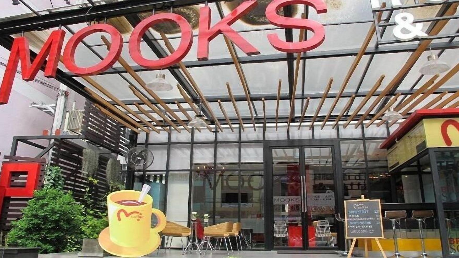 Mooks Pattaya