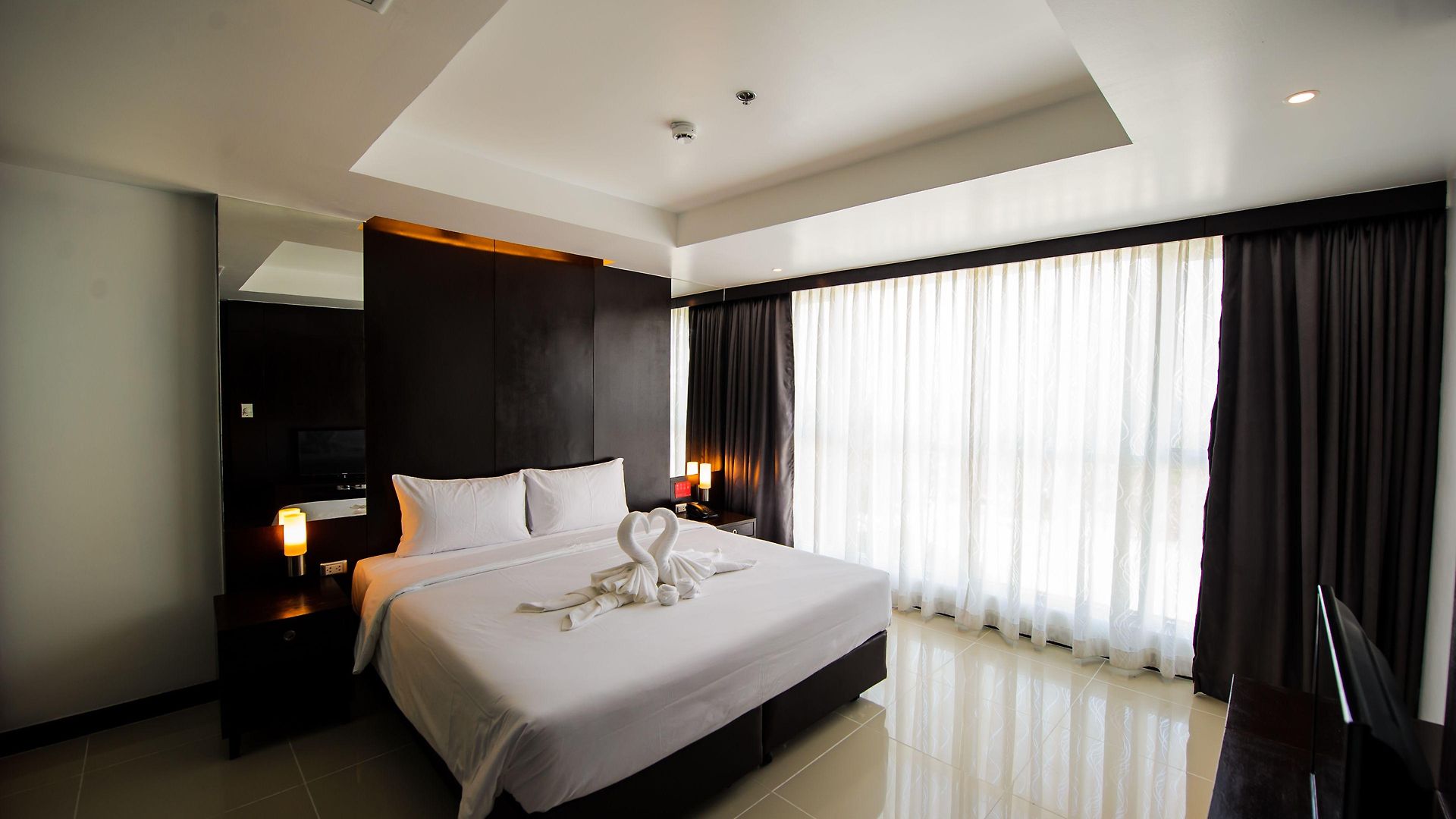 โรงแรม โฮเท็ล ซีเล็คชั่น พัทยา 4*