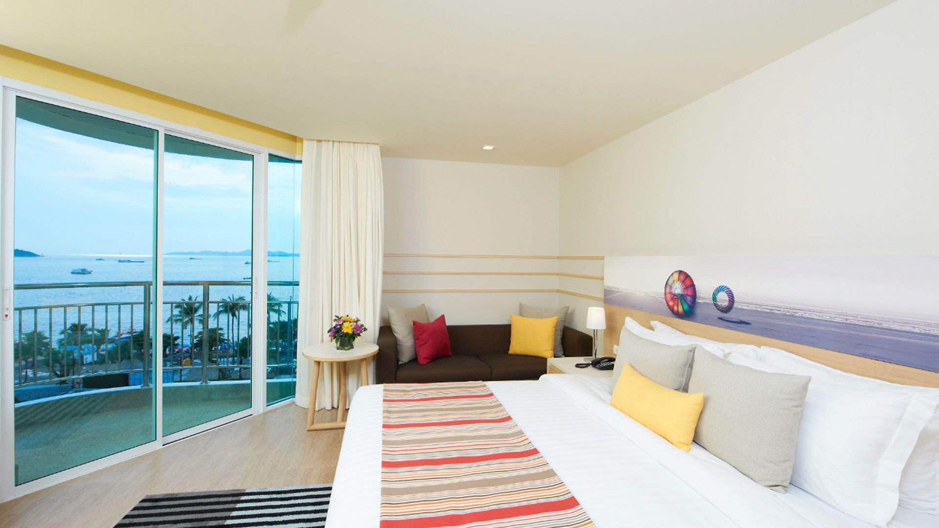 พัทยาซีวิว - Sha Extra 4* Pattaya