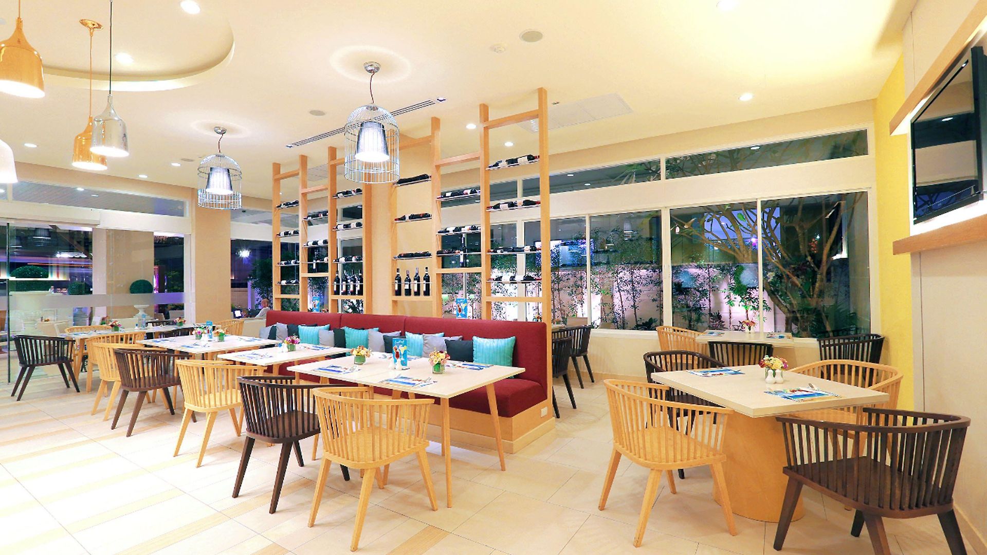 โรงแรม พัทยาซีวิว - Sha Extra