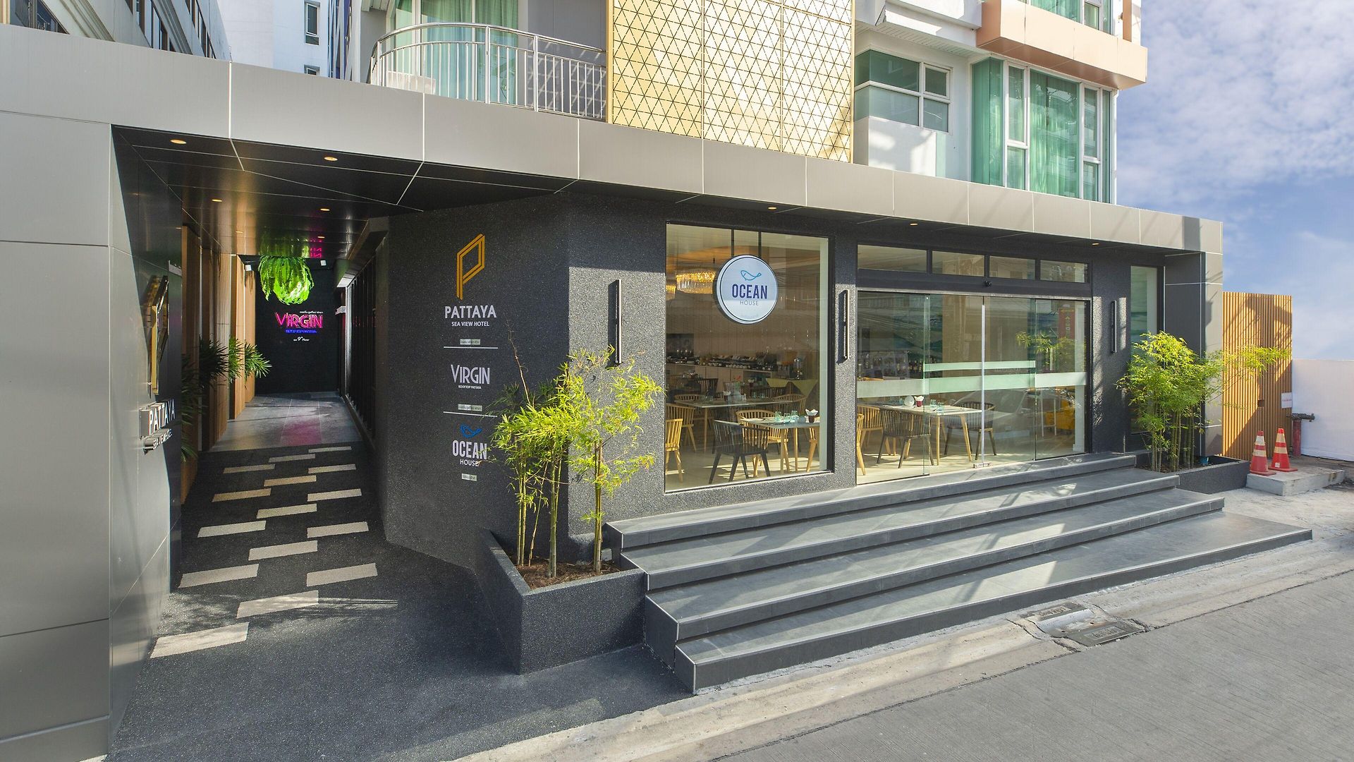 โรงแรม พัทยาซีวิว - Sha Extra