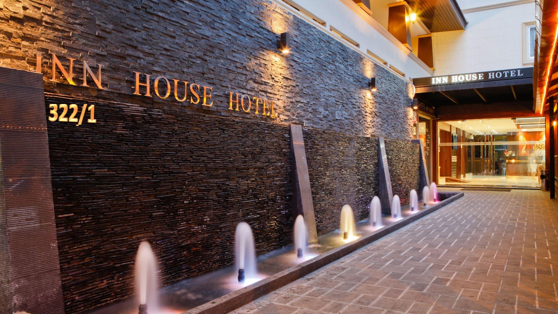 Hotel House- Sha Extra