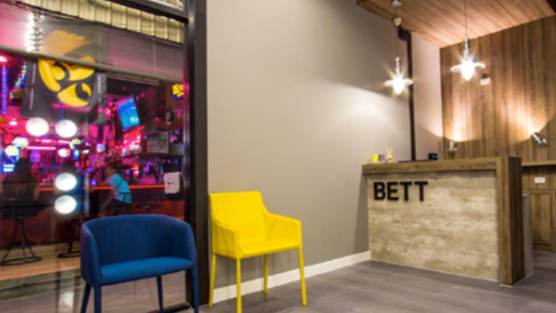 โรงแรม Bett