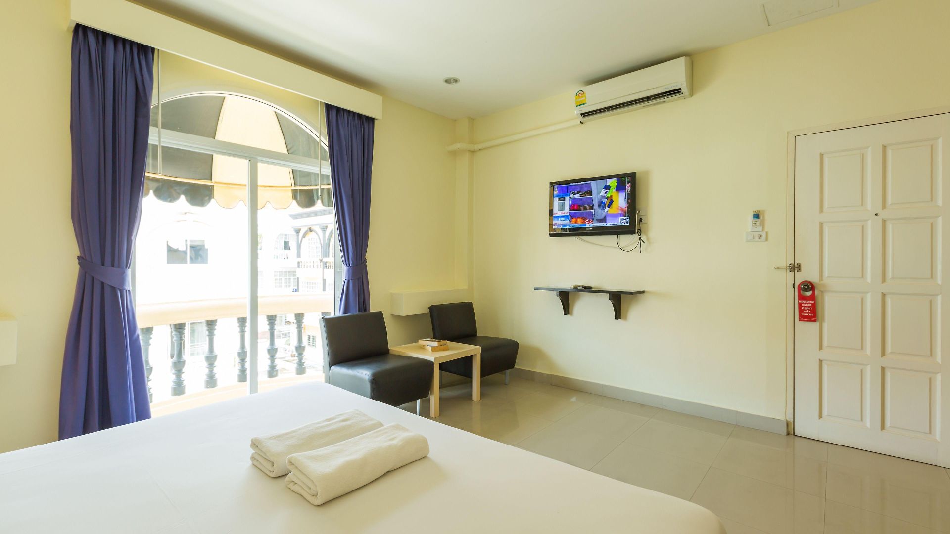 โรงแรม Zing & 3*